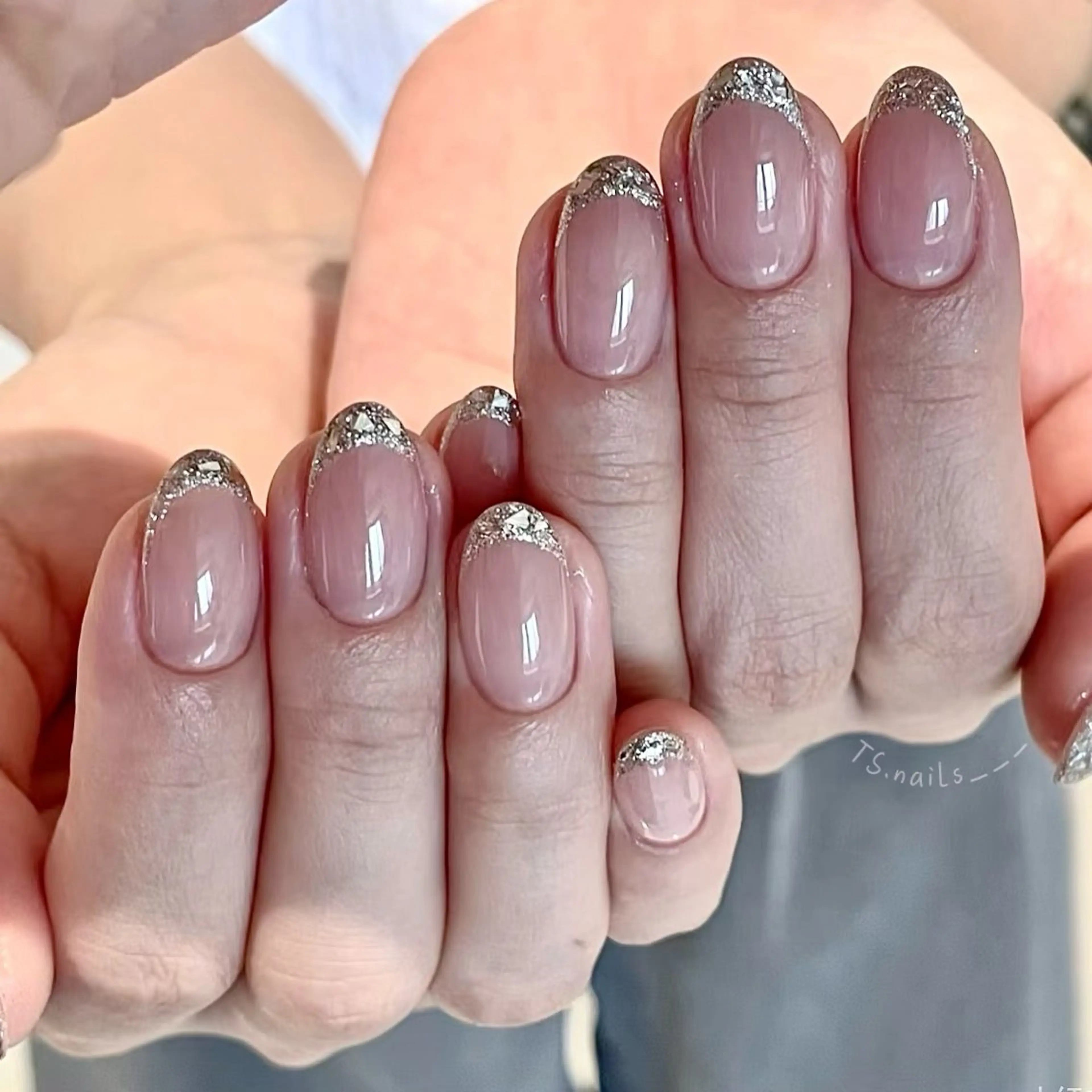 ネイル キラキラネイル マグネットネイル 持ち込み オフィスネイル シンプルネイル ハンドネイル フットネイル ハンドケア TS. nails___のネイルデザイン