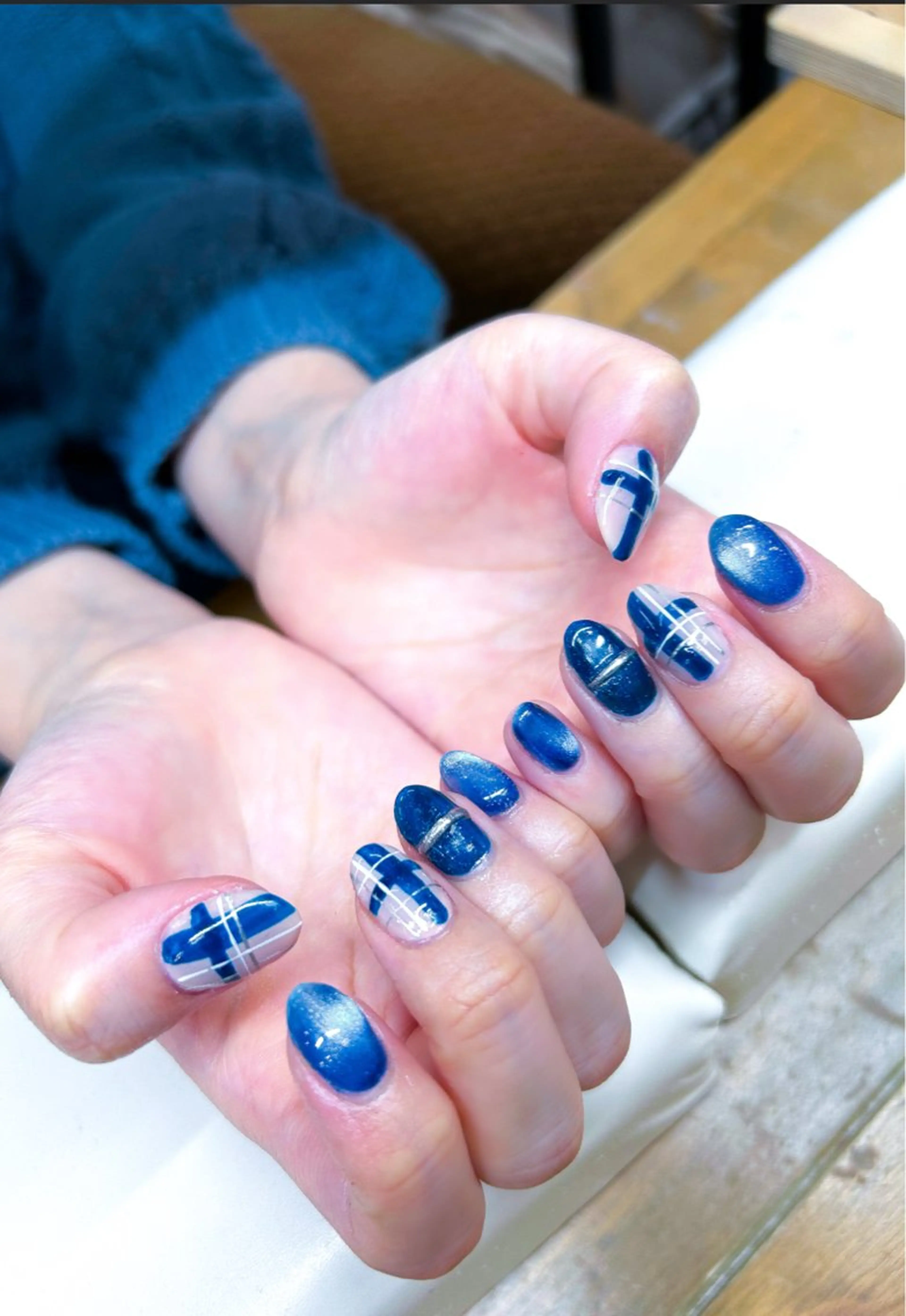 ネイル ブルー マグネットネイル RiCIEL 【リシエル】 ネイル&アイラッシュ新琴似店所属・Ito Aiのネイルデザイン