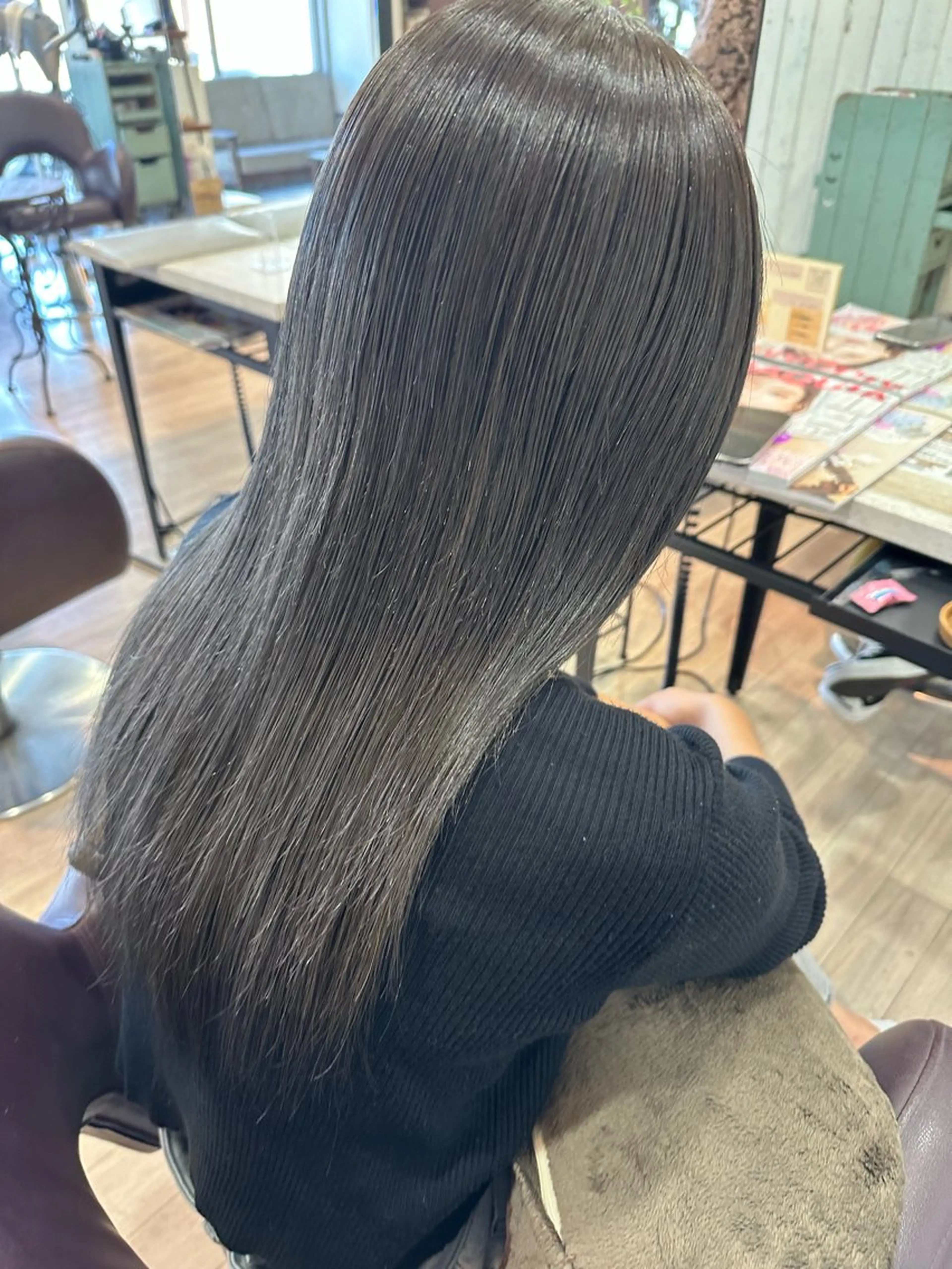 ミディアム ヘアカラー トリートメント ツヤ髪質改善 💜れいな💜のヘアスタイル