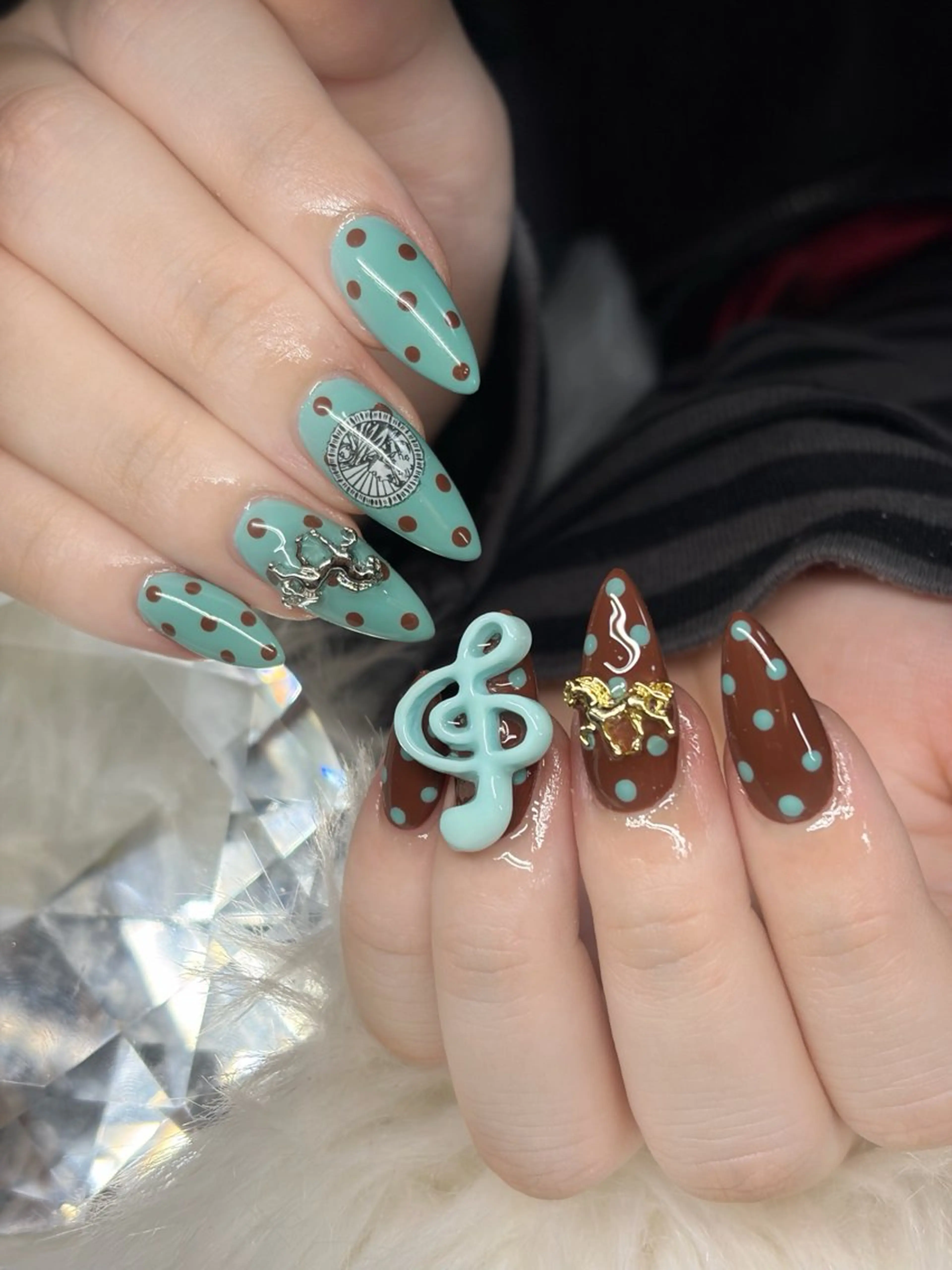 ネイル アートネイル オーロラネイル チークネイル 長さ出し フットネイル ハンドネイル Chan nailsのネイルデザイン