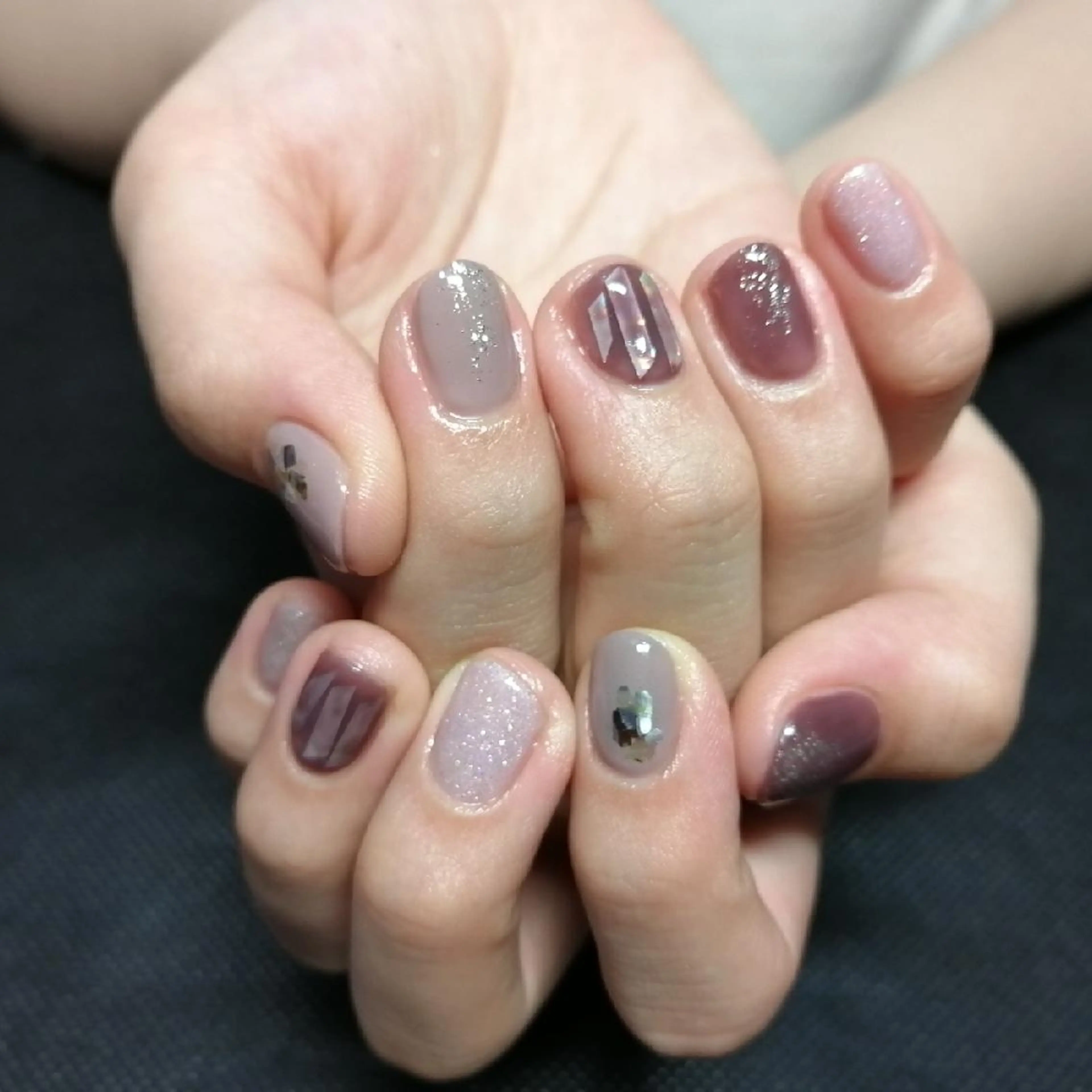 ネイル ジェルネイル ラメ(グリッター) ニュアンスネイル 平野 亜季のネイルデザイン