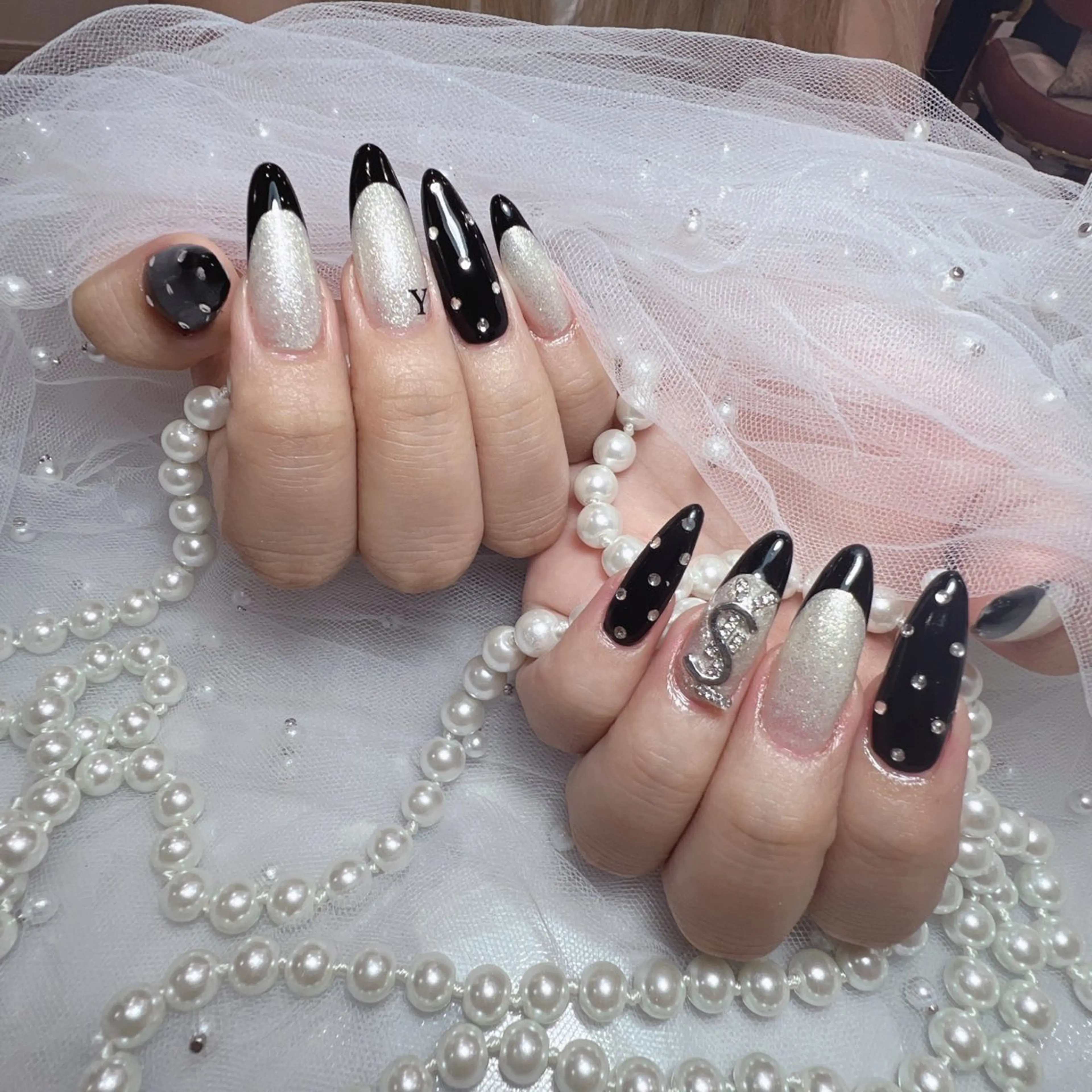 ネイル アートネイル フラッシュネイル フレンチネイル ジェルネイル ガラスフレンチ You&Me Yukiのネイルデザイン