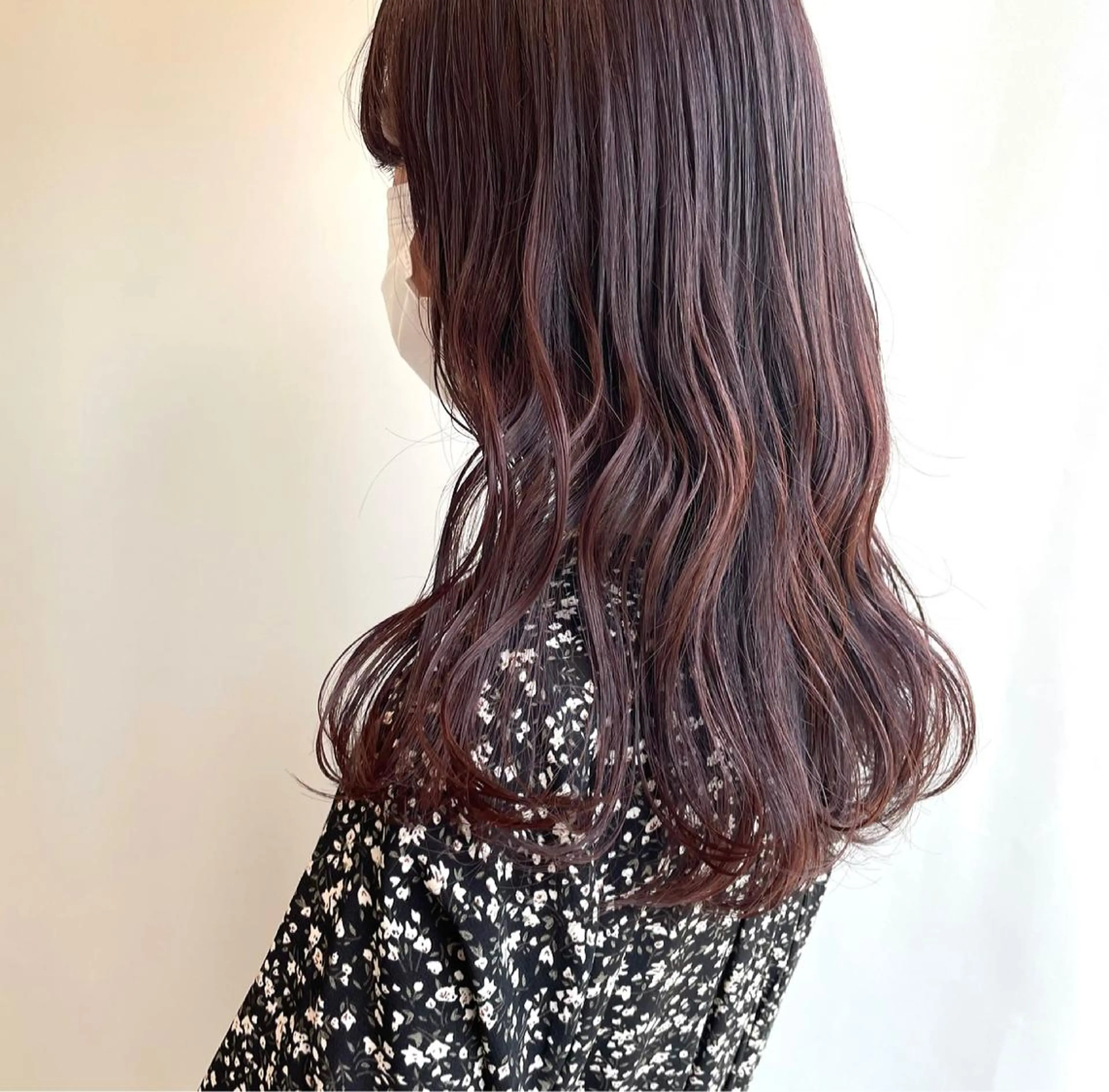 ロング カラー カット ヘアカラー トリートメント 山口 莉奈のヘアスタイル