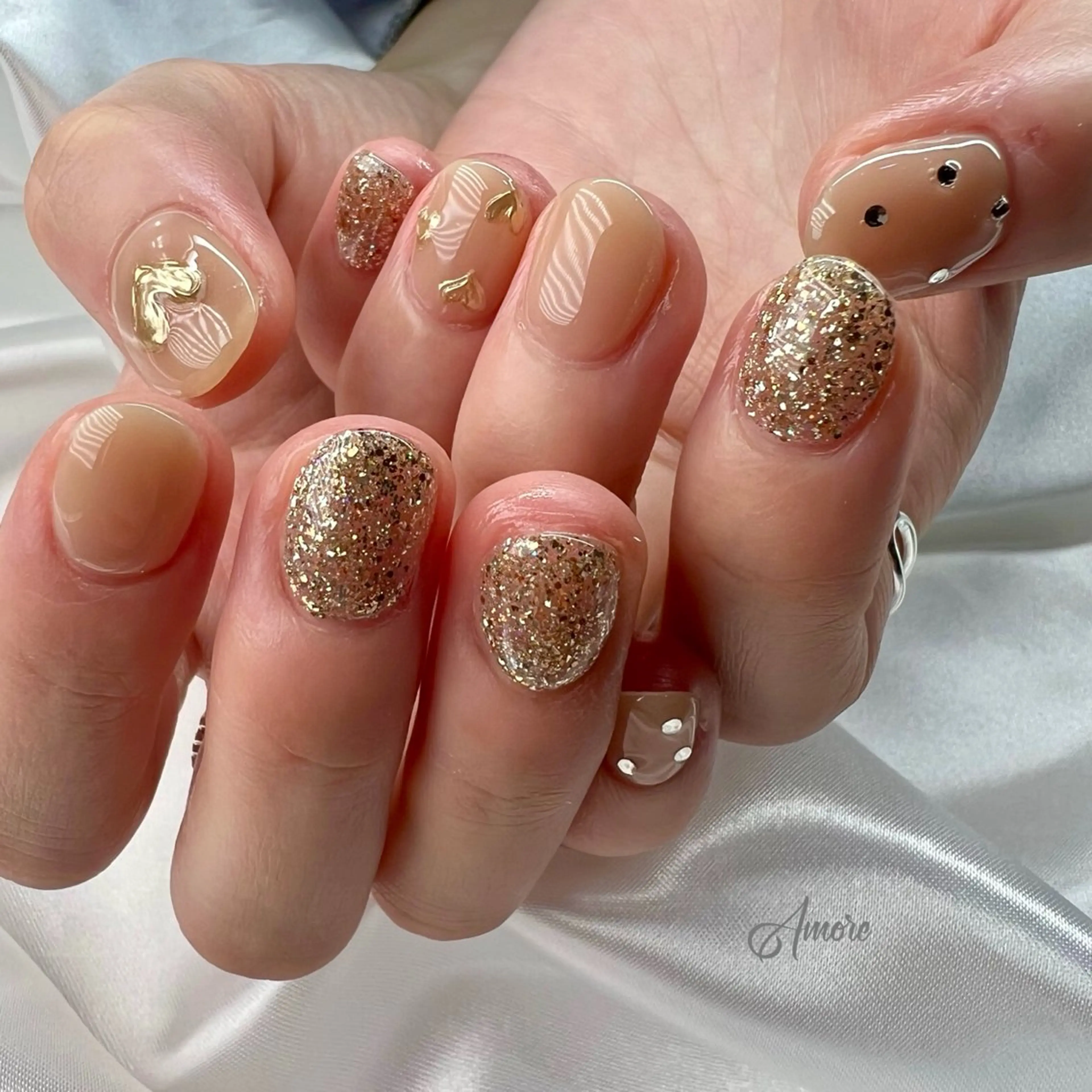 ネイル ジェルネイル キラキラネイル 韓国ネイル パラジェル バレンタイン You kyehwaのネイルデザイン