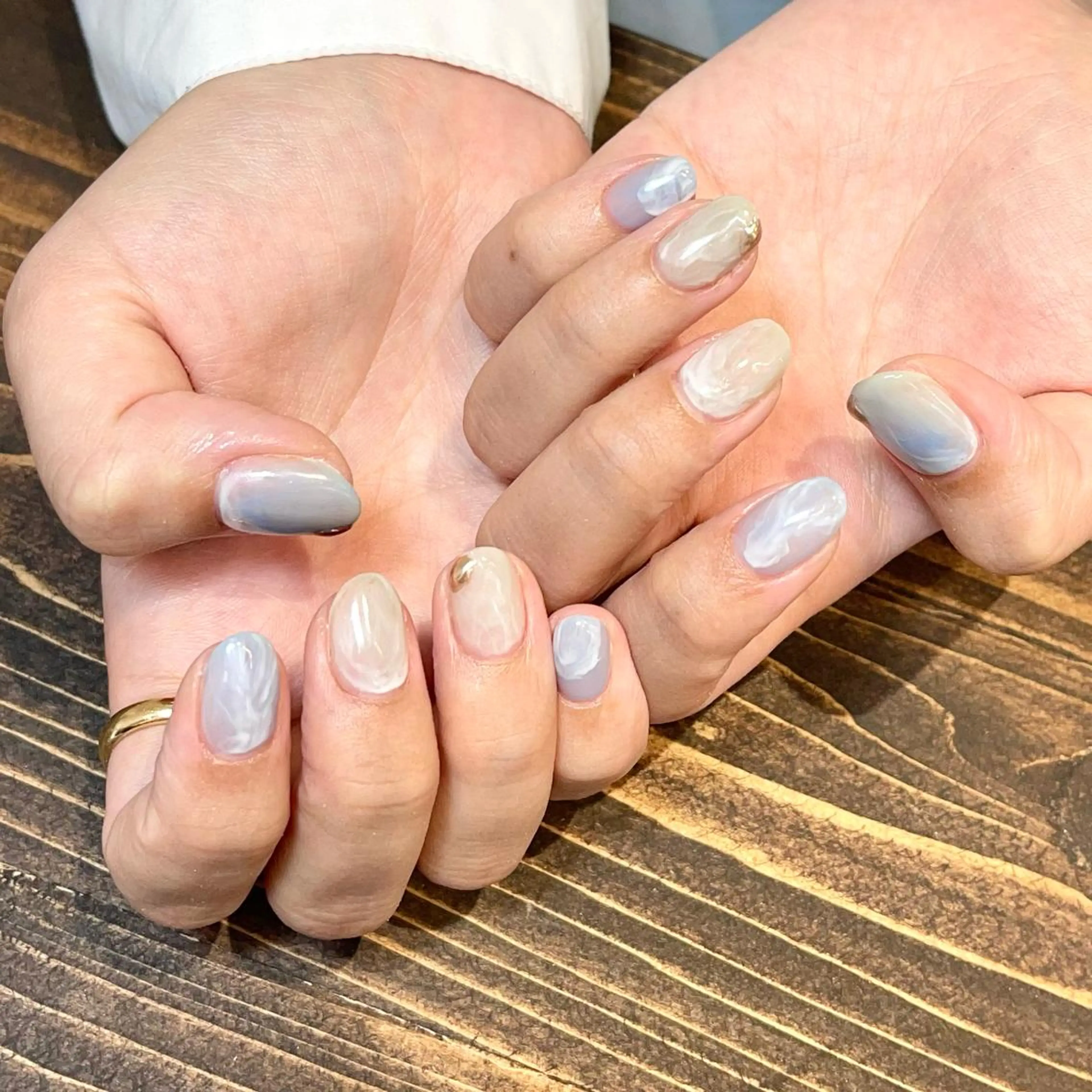 ネイル アートネイル ジェルネイル ニュアンスネイル オフィスネイル シンプルネイル ハンドネイル kinjo yuaのネイルデザイン