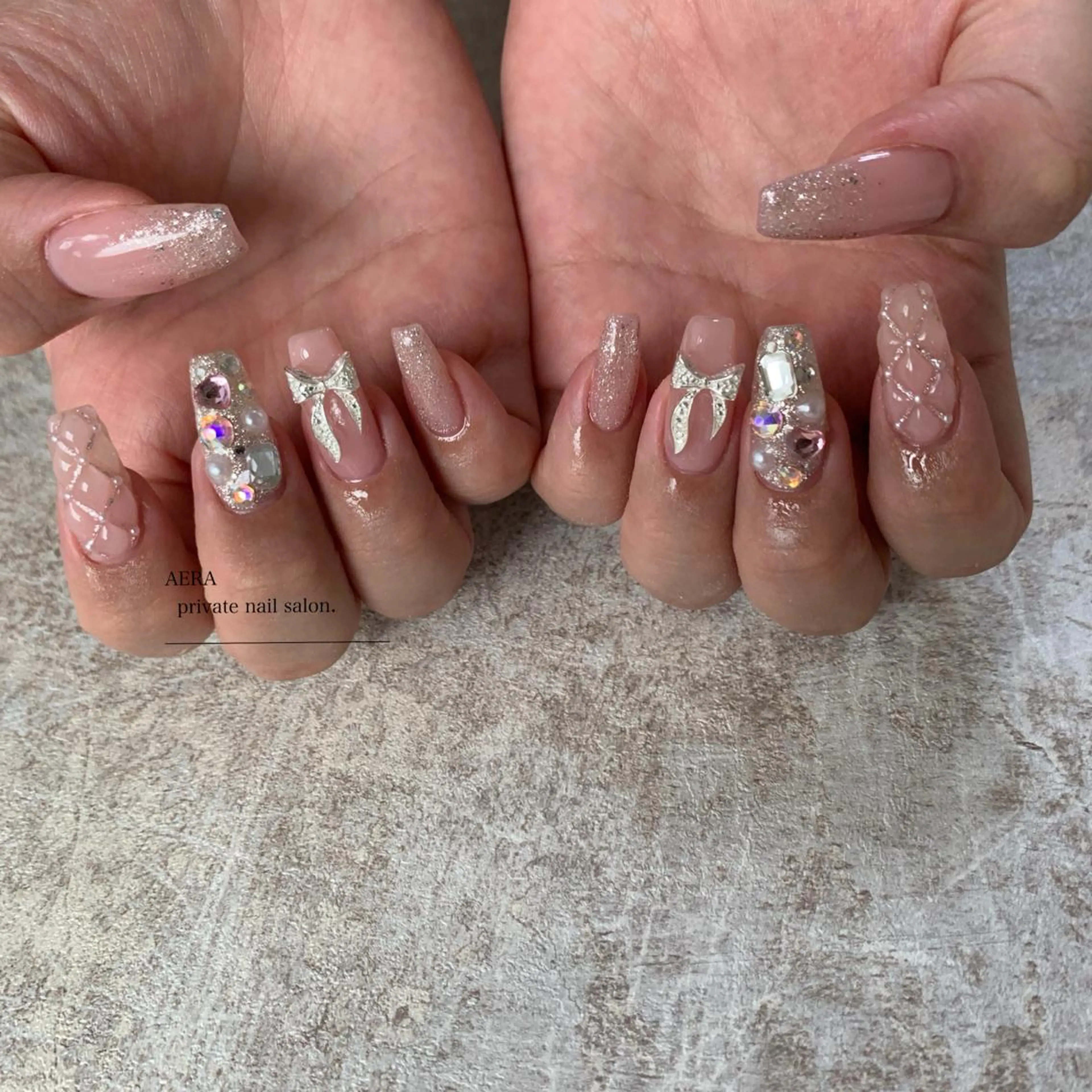 ネイル AERA nail shino🐱⸝꙳のネイルデザイン