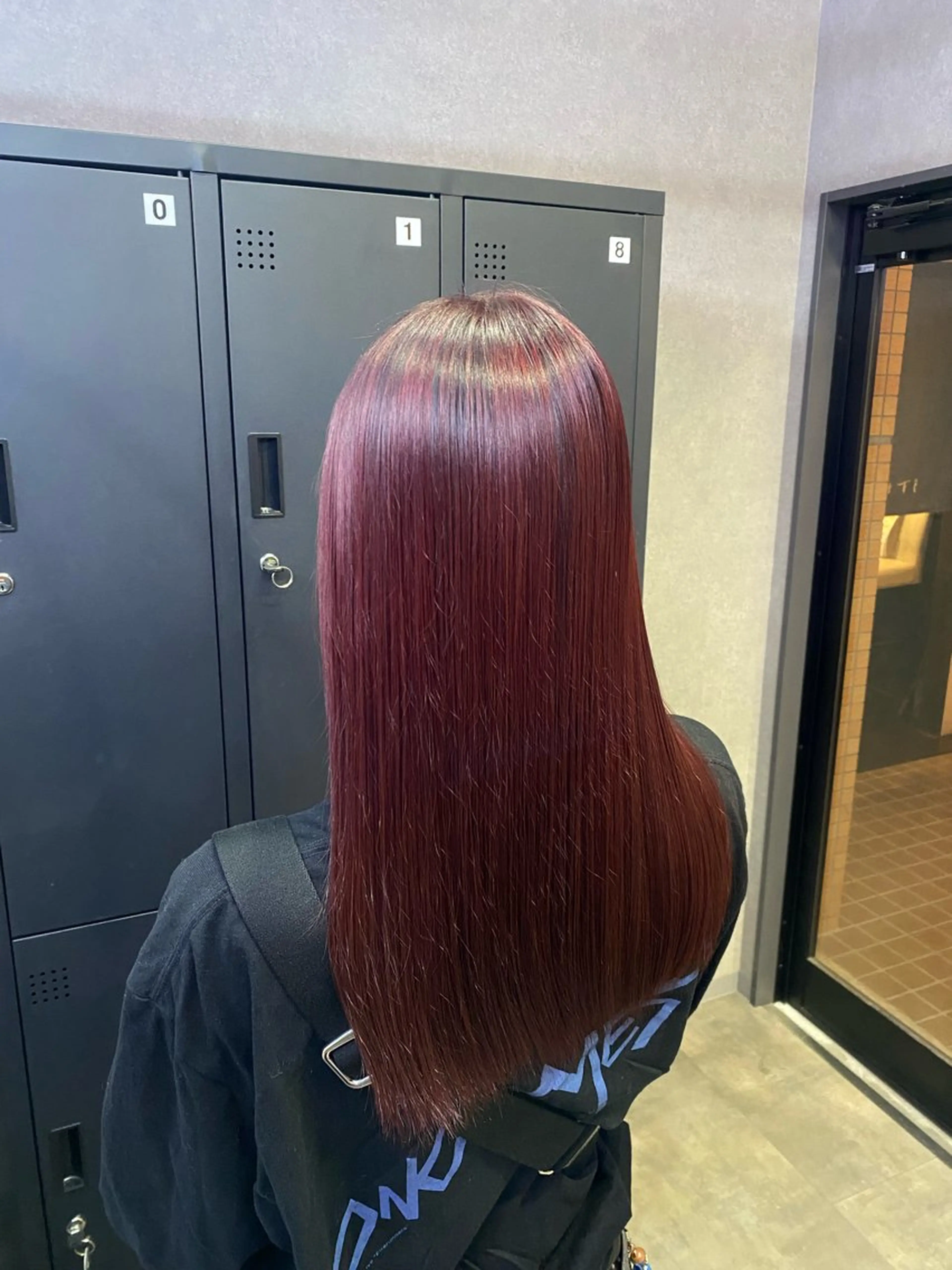 カラー 𝗮𝘆𝘂𝗺𝗶 ハイトーン🎀のヘアスタイル