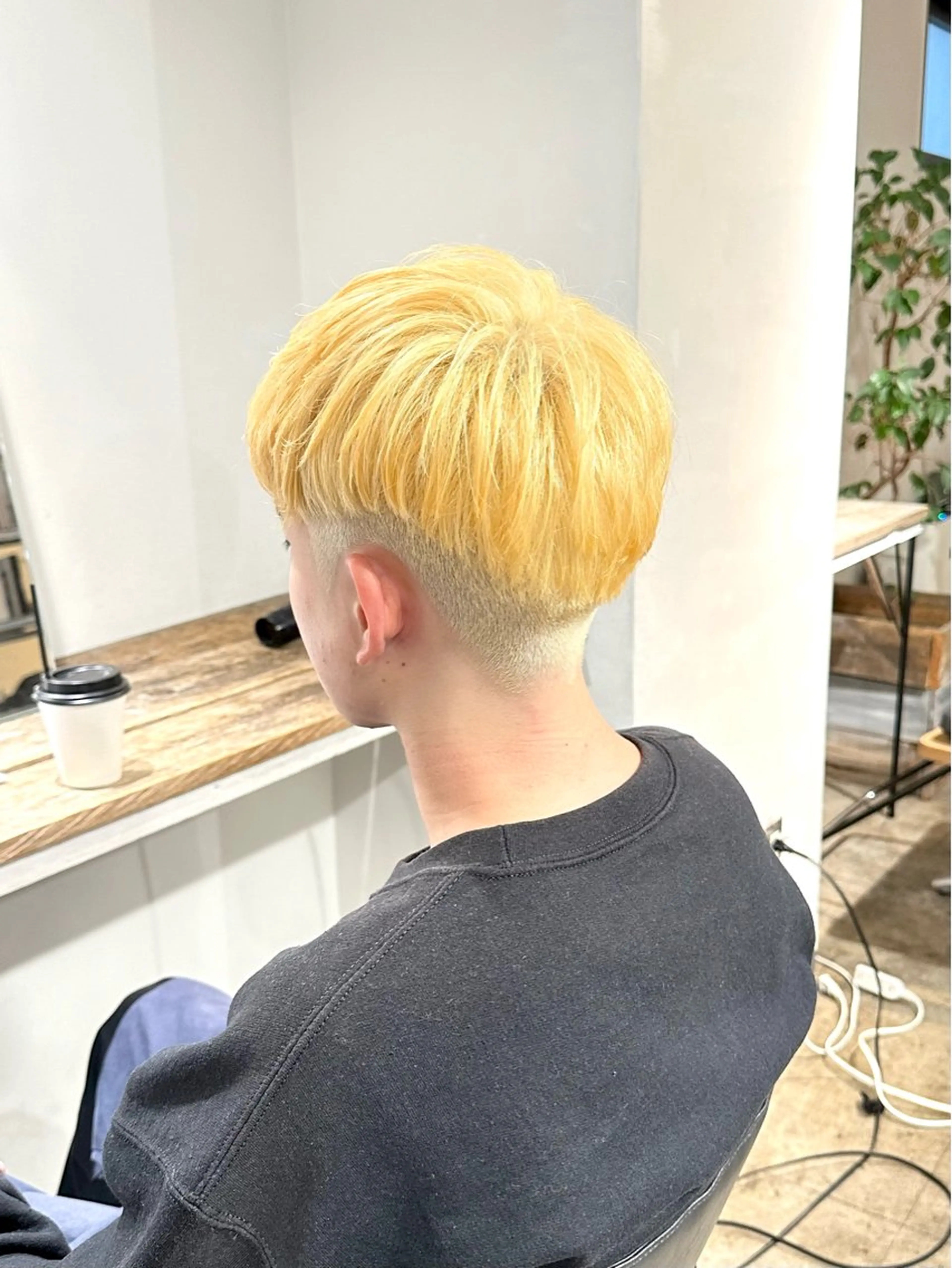 メンズ メンズブリーチ メンズハイトーン マッシュ メンズパーマ カット ヘアカラー トリートメント 骨格補正施術/メンズ 専門美容師/YUYAのヘアスタイル