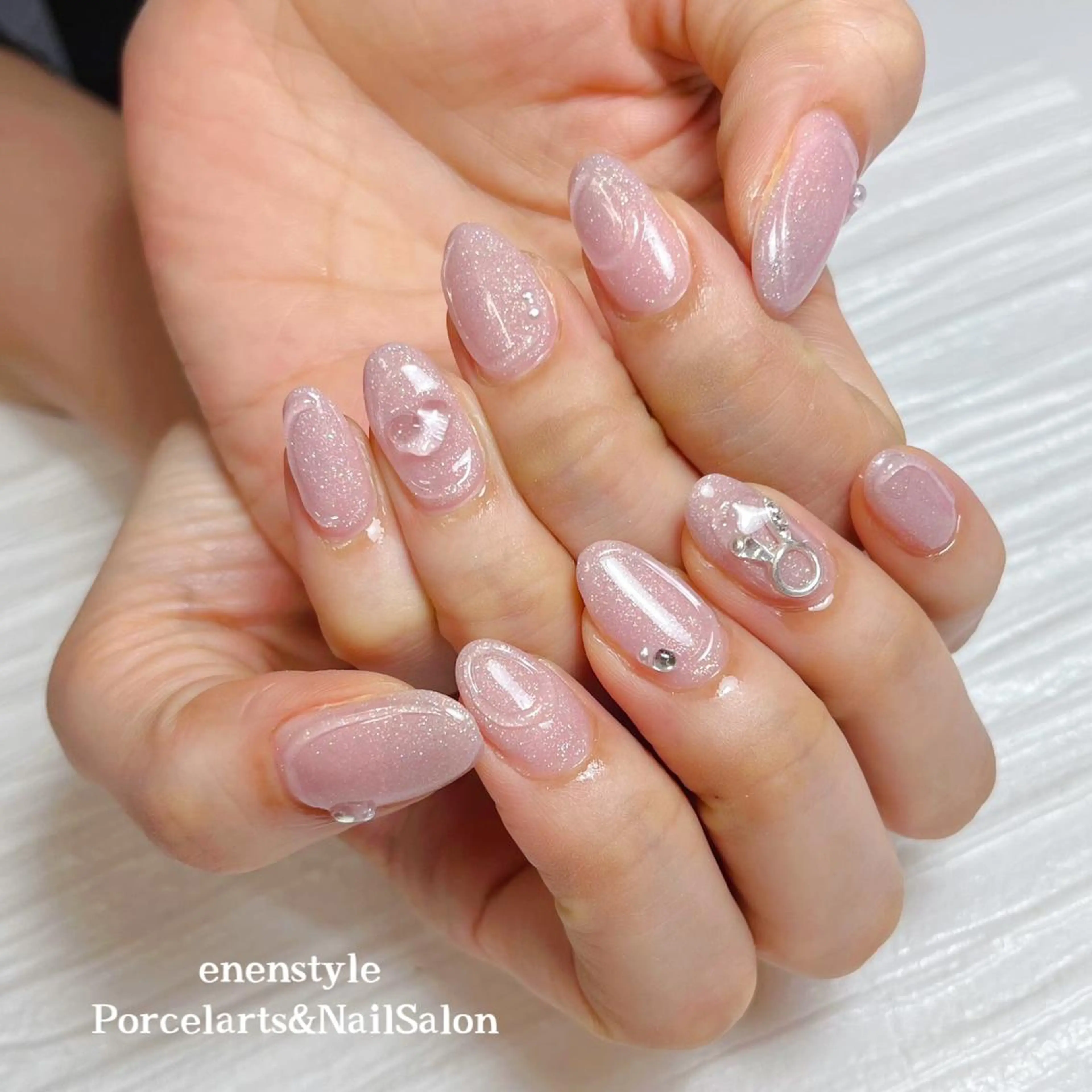 ミディアム ネイル 👑enen style👑のネイルデザイン