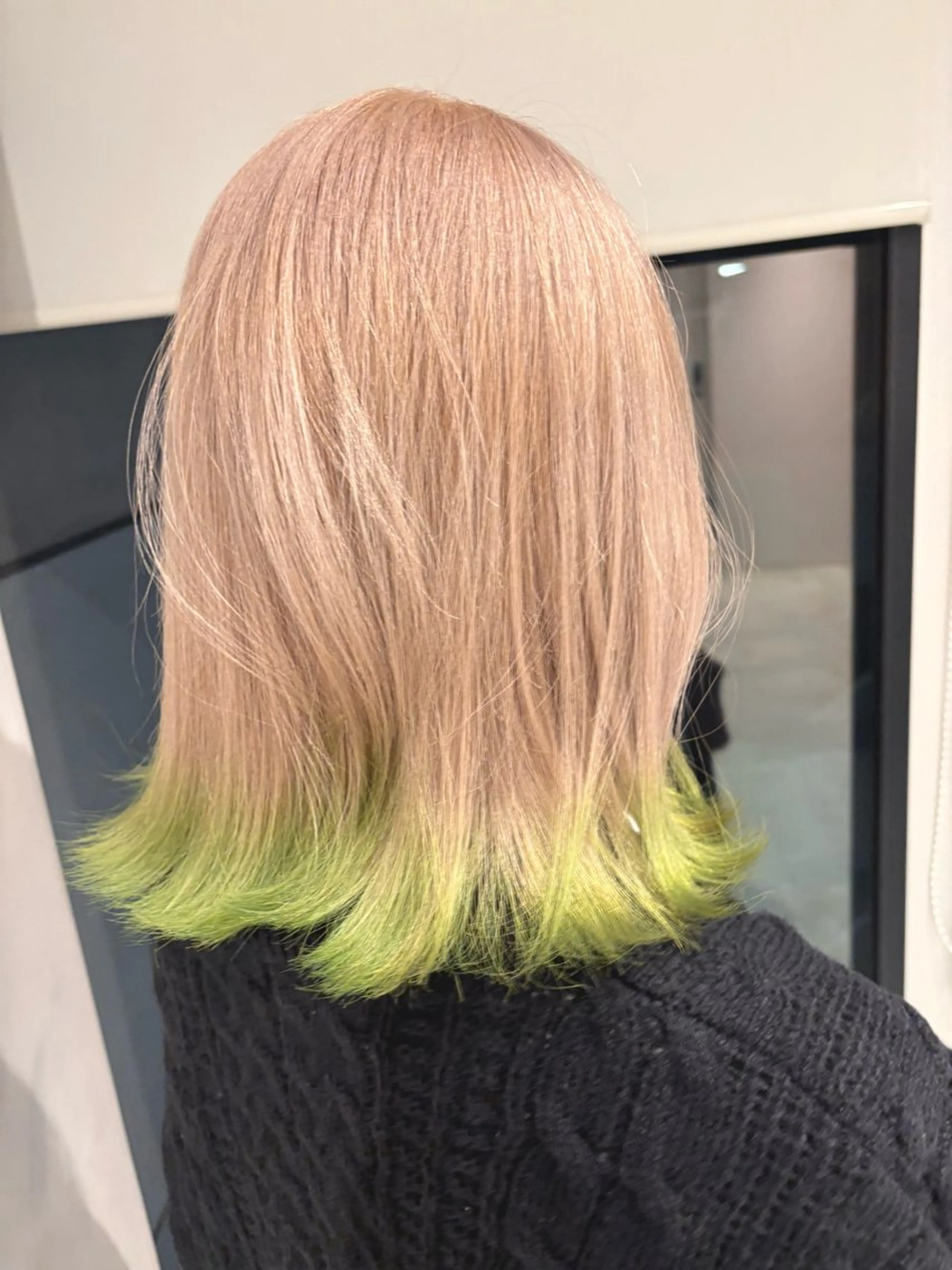 ミディアム ヘアカラー トリートメント 渋谷ハイトーン/ デザインカラー阿部のヘアスタイル