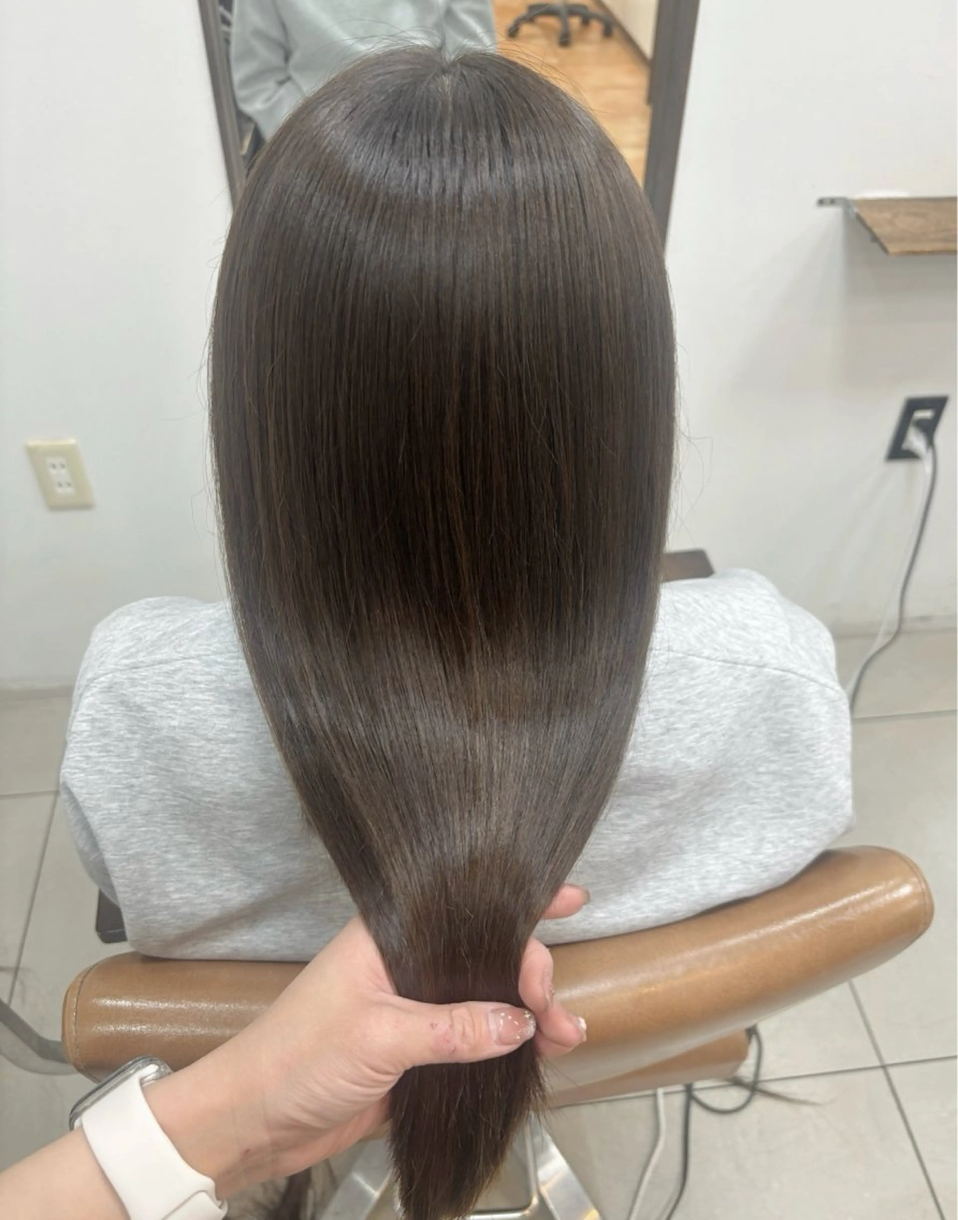 セミロング カラー グレージュ オリーブグレージュ オリーブグレー トリートメント ヘアカラー トリートメント 頭皮×髪質改善 透明感カラー💎中村のヘアスタイル