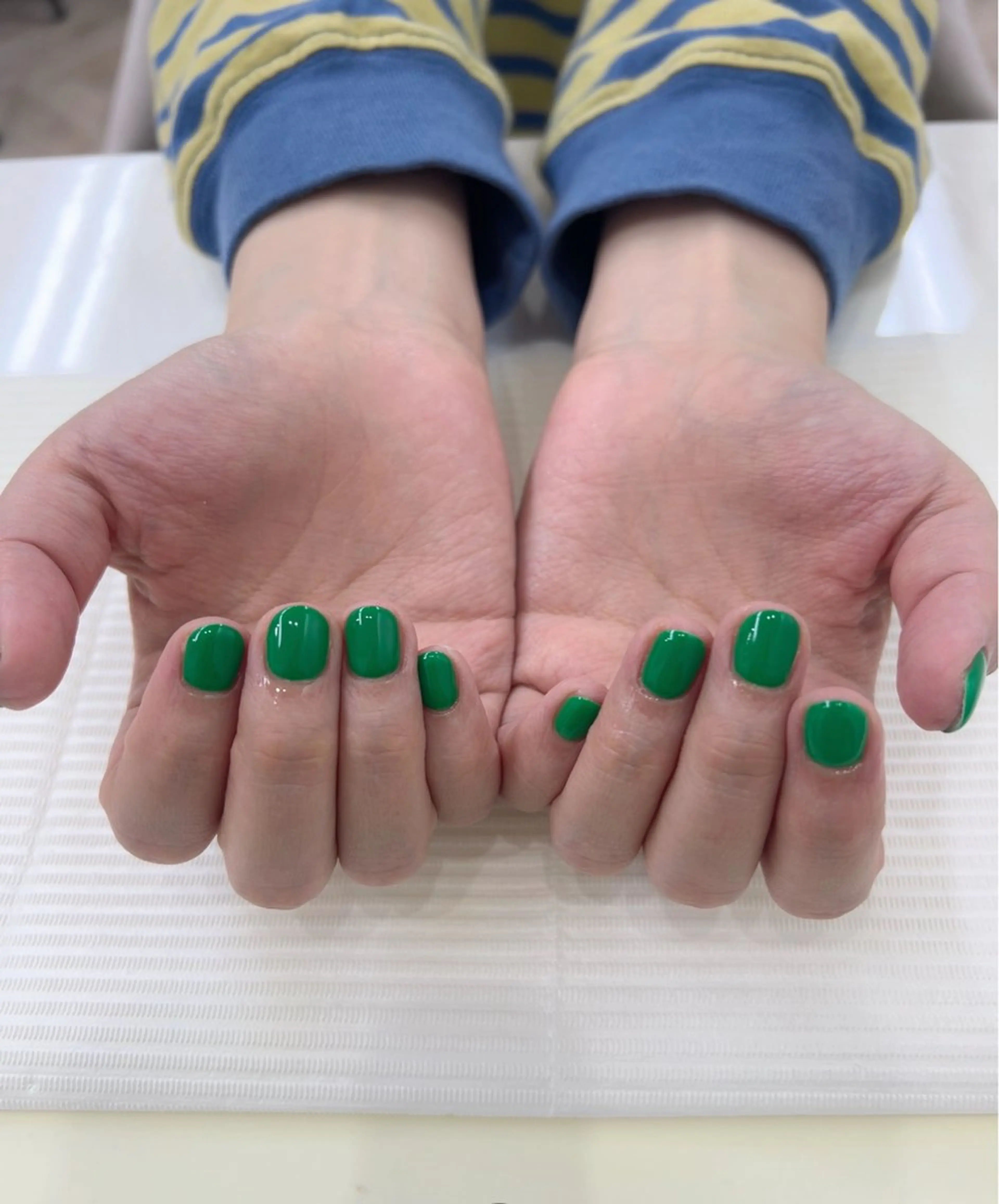 ネイル ワンカラーネイル esnail mokaのネイルデザイン