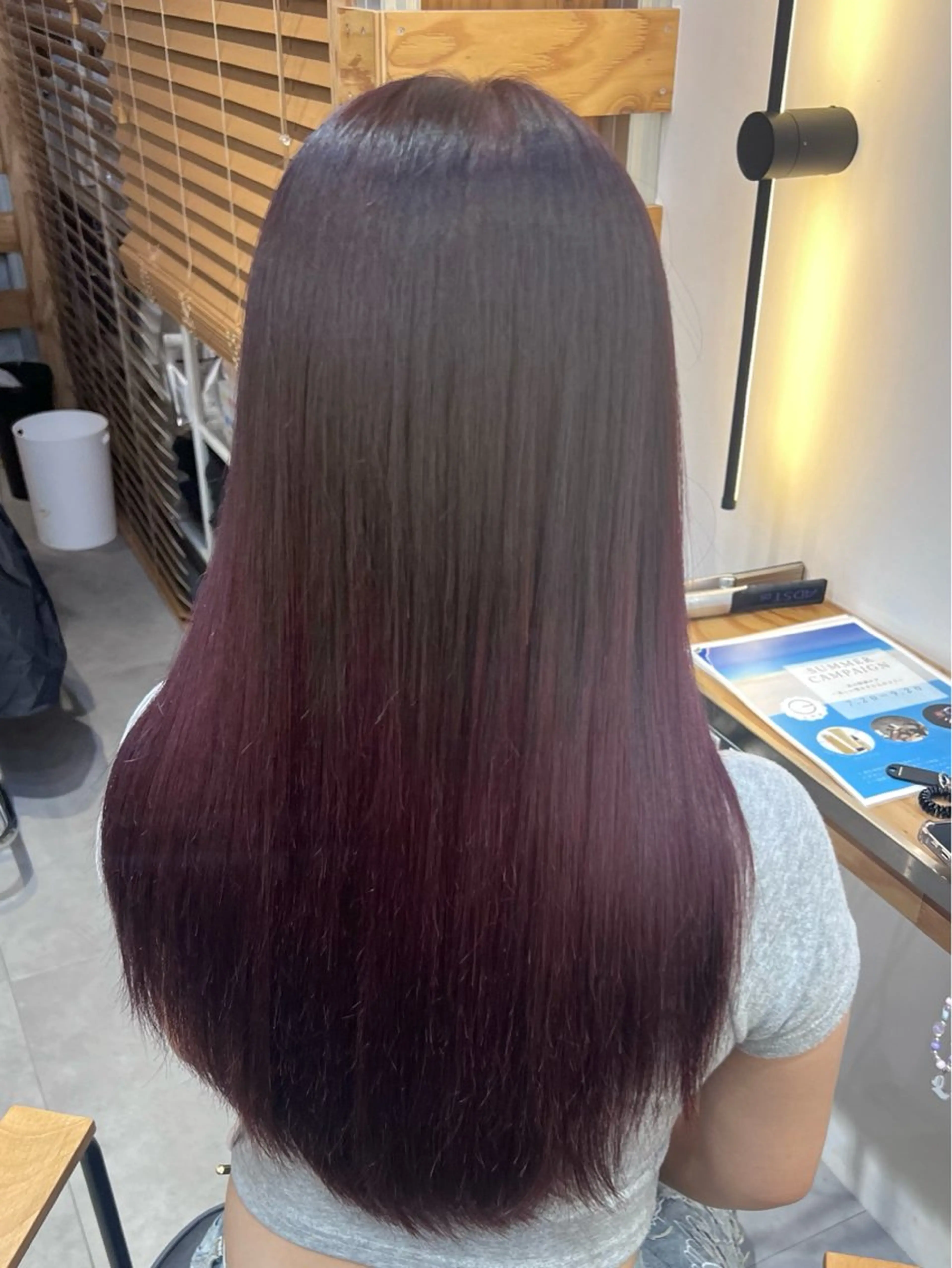 ロング カラー パーマ ベージュカラー 黒髪 ブルーカラー ブルーブラック ブラウンカラー カット ヘアカラー 縮毛矯正 トリートメント akira｜ 透明感ベージュ｜梅田のヘアスタイル