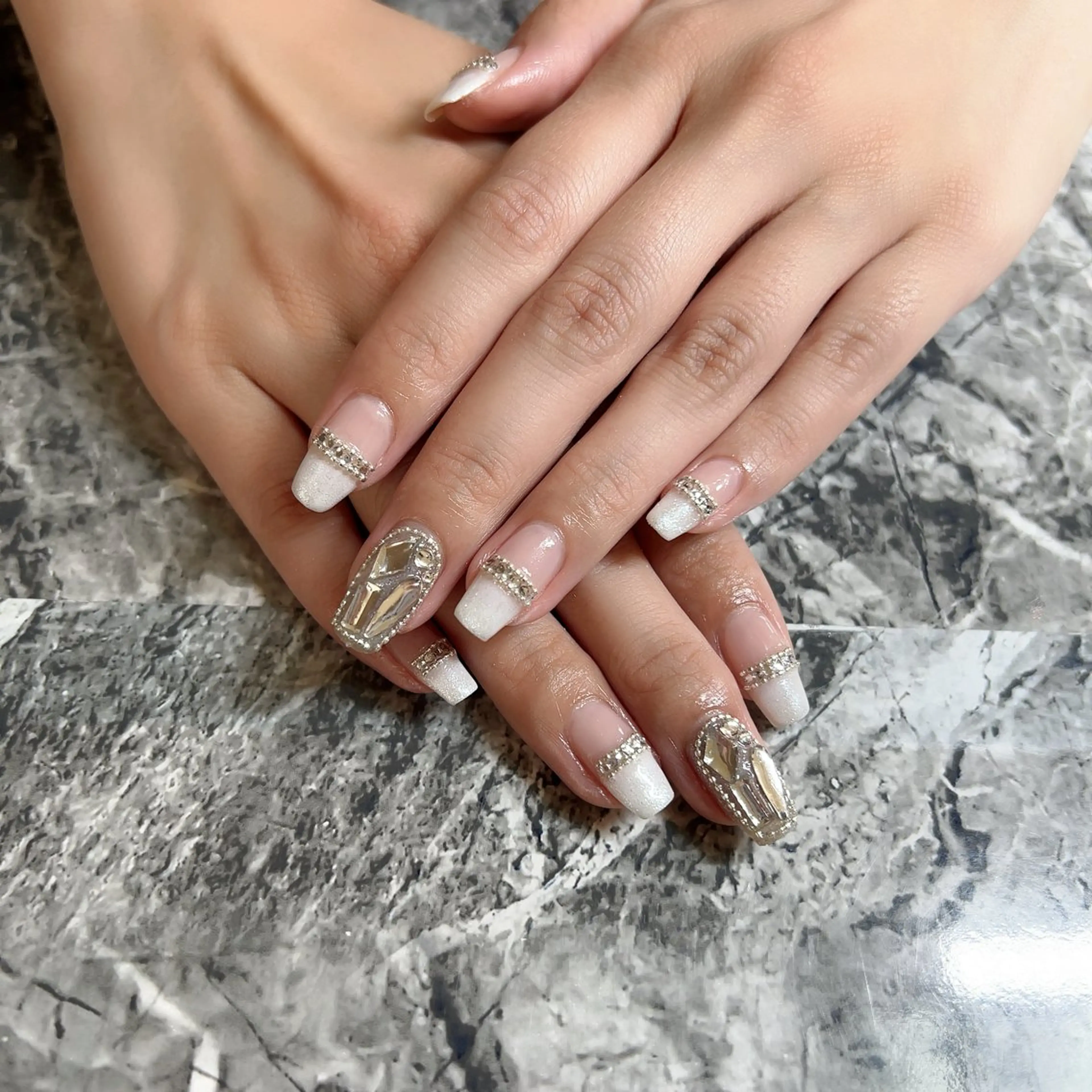 ネイル ハンドネイル 【Laule‘a 】のネイルデザイン