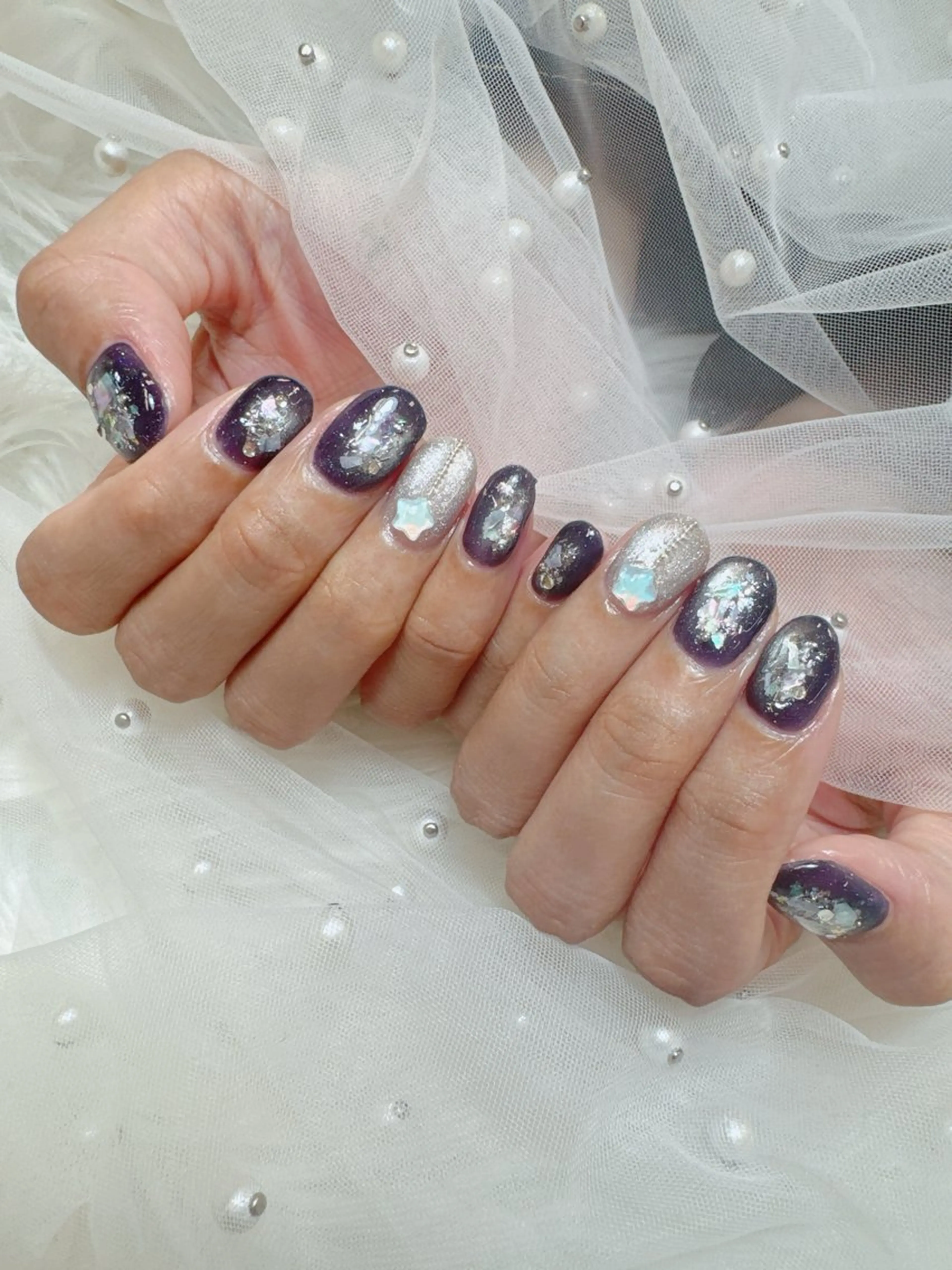 ネイル 成人式 フレンチネイル ジェルネイル ガラスフレンチ ハート ハンドネイル Queeens nailのネイルデザイン