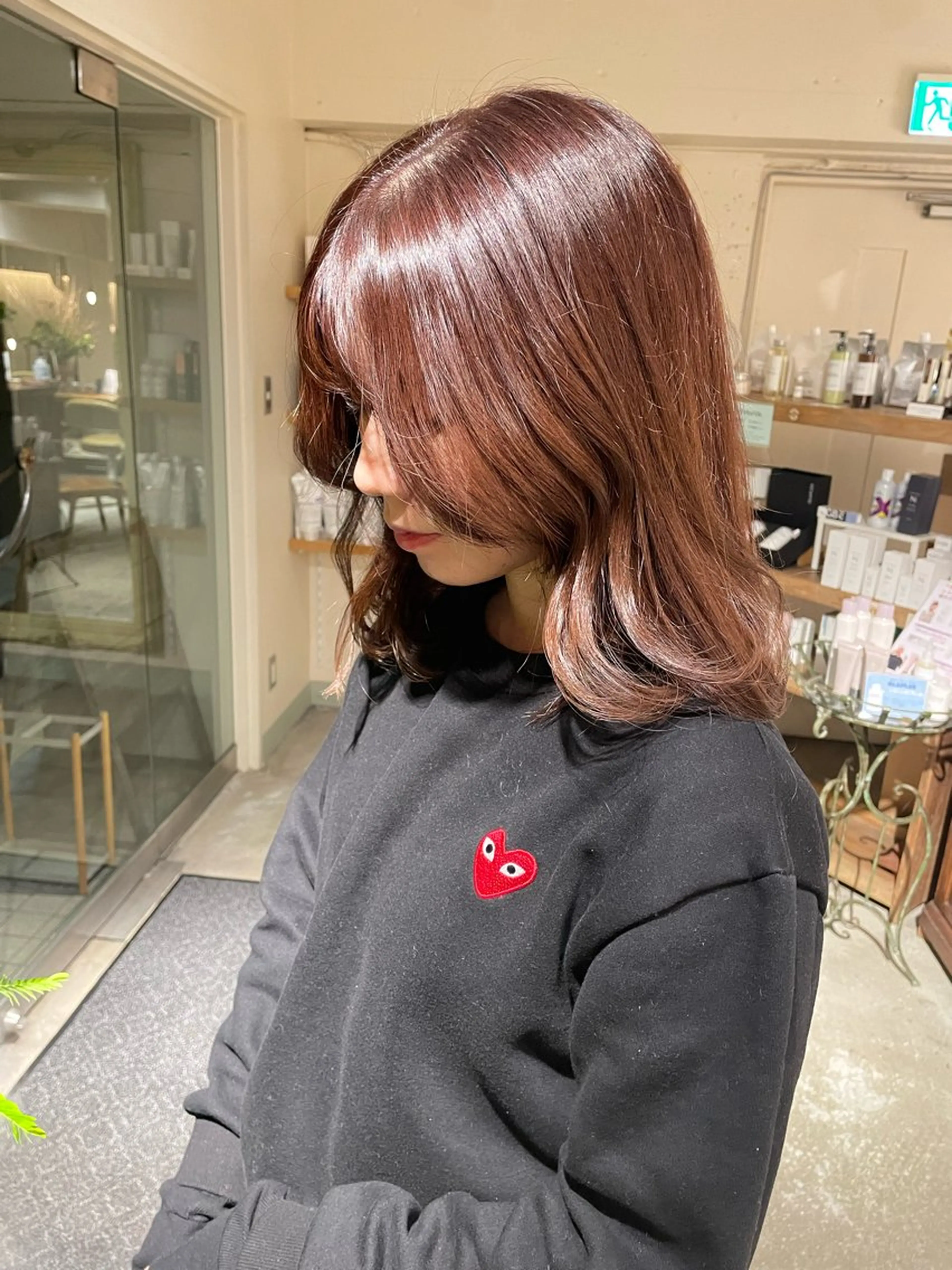 ミディアム カラー 透明感カラー🫧/ レイヤー/髪質改善のヘアスタイル