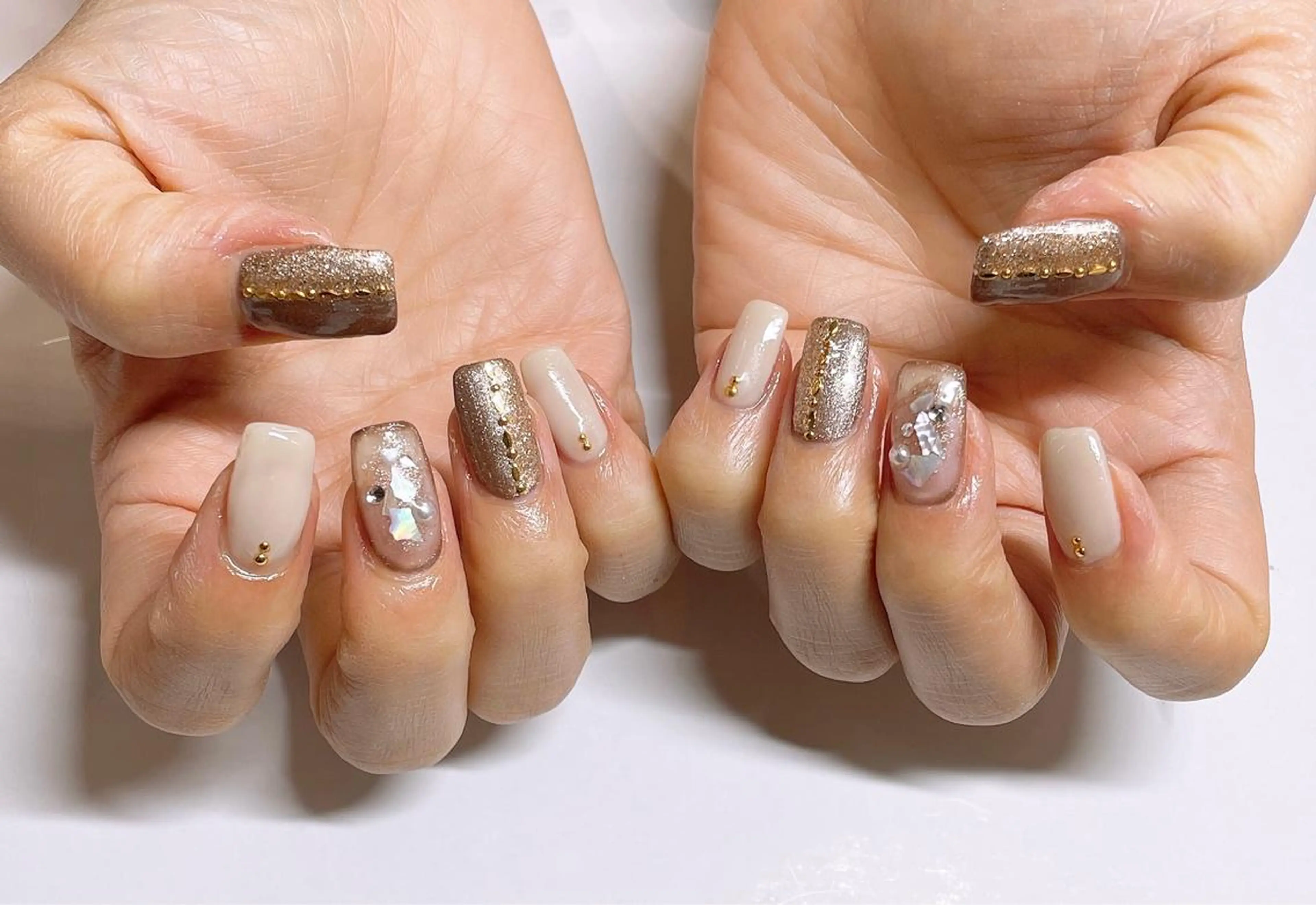 ネイル ハンドネイル VIERU 🌈🎀💖のネイルデザイン