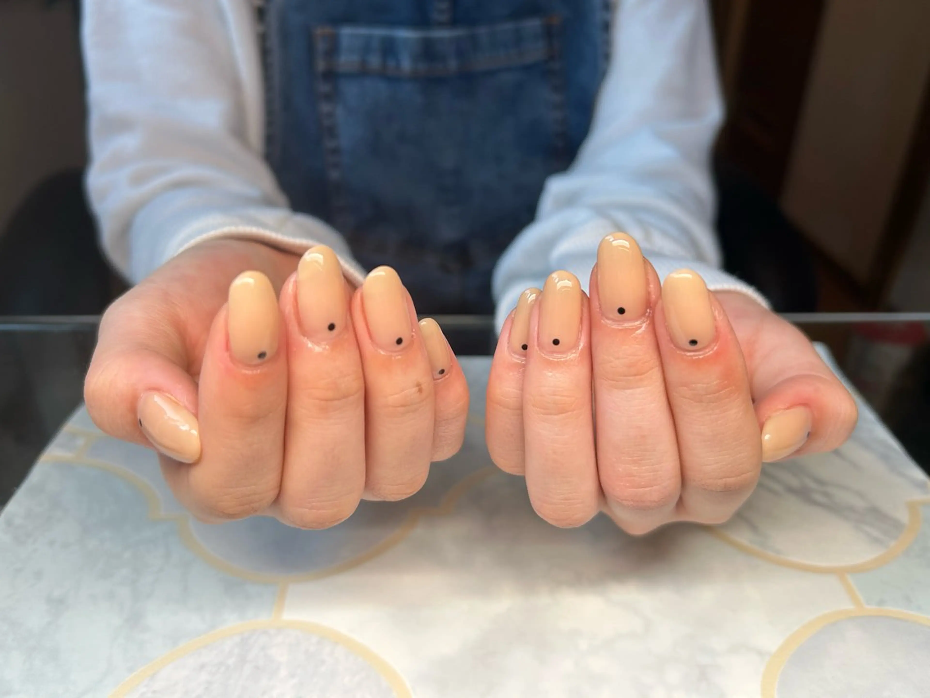 ネイル アートネイル ドット シンプルネイル ハンドネイル Lisa’s Salonのネイルデザイン