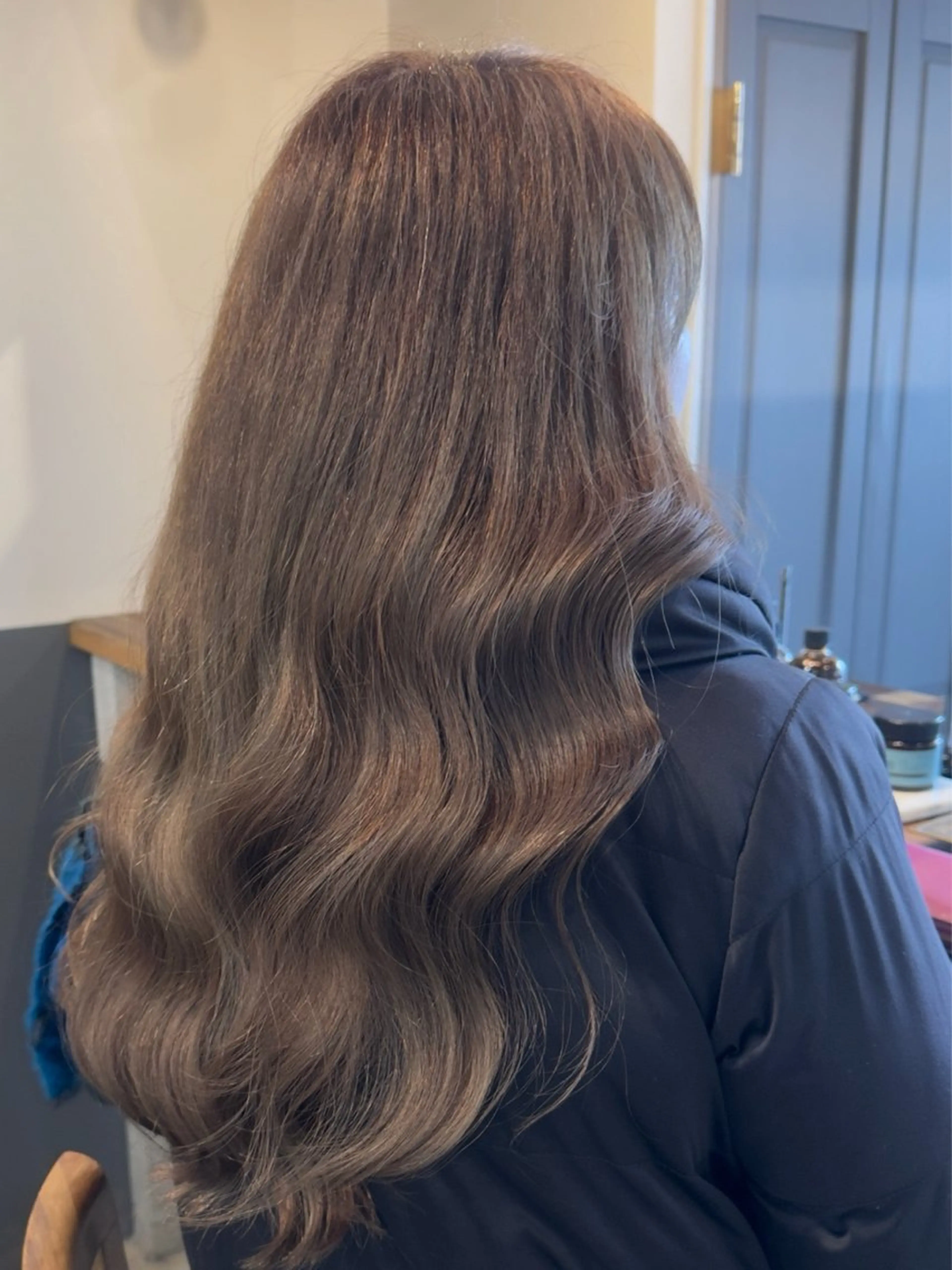 ロング カラー ベージュカラー ブリーチ カット ヘアカラー トリートメント モデル募集🪻 /ゆるりのヘアスタイル