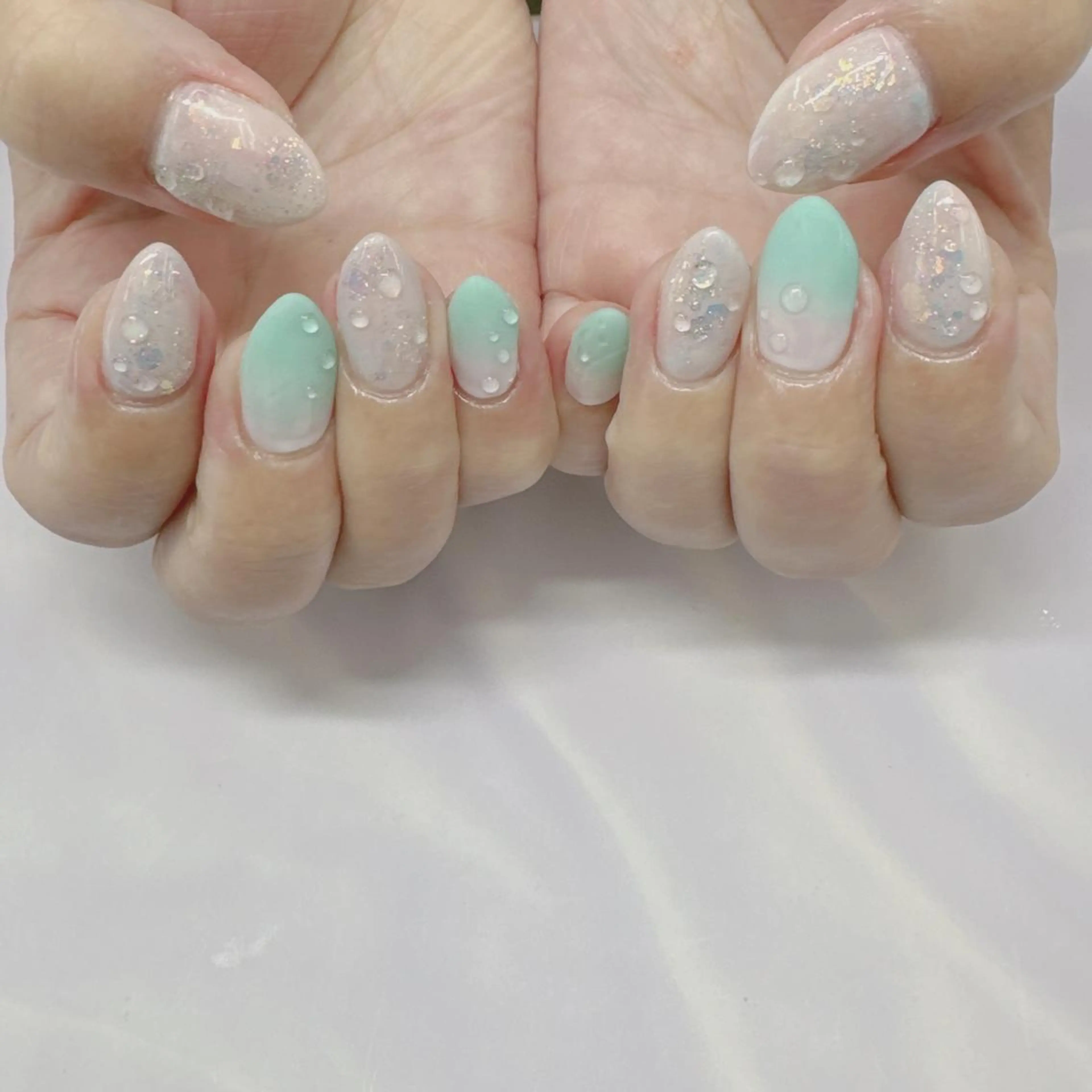 ネイル Nail salon Honey Beeのネイルデザイン