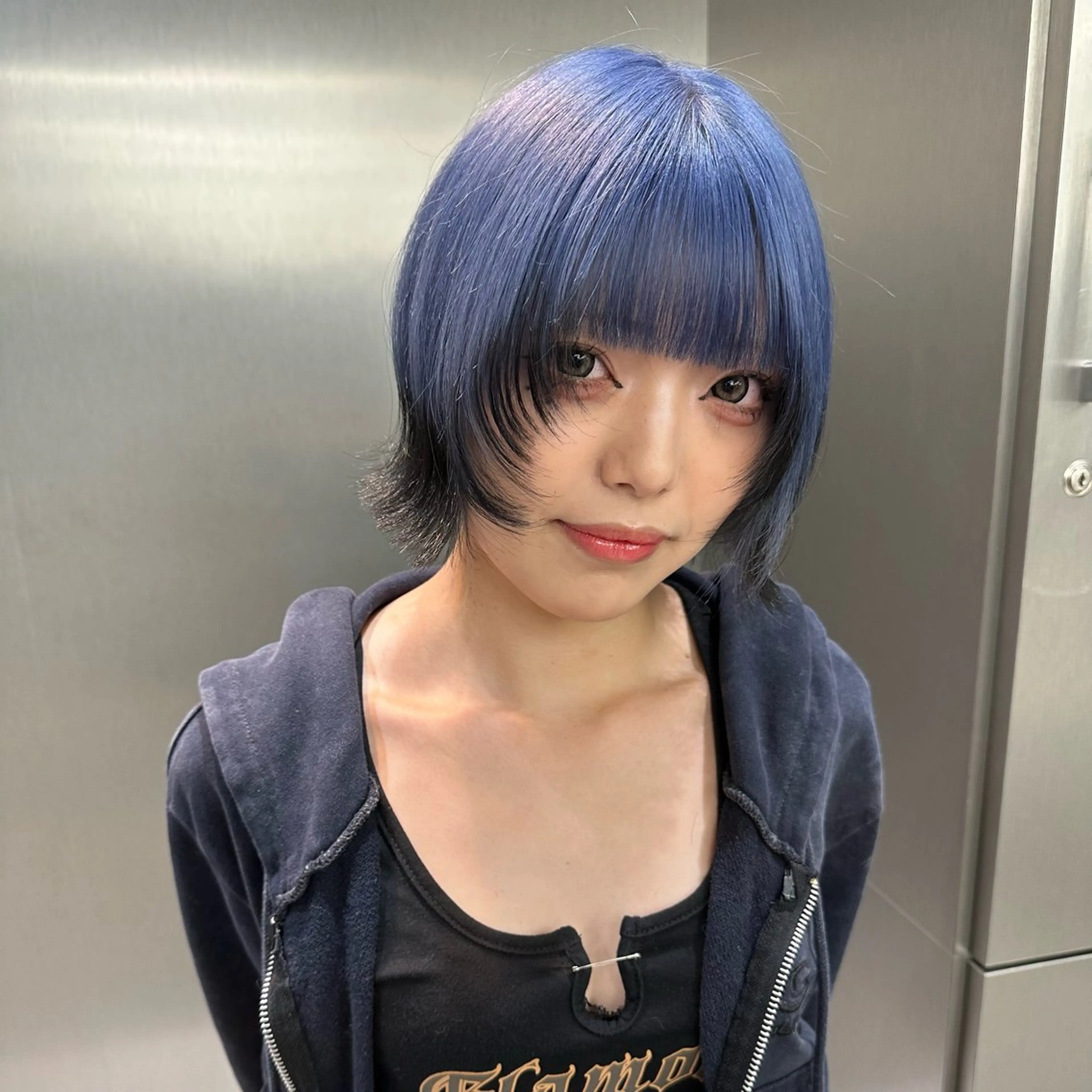 ショート カラー 🤍Suzuka🤍 ハイトーン/ブリーチのヘアスタイル