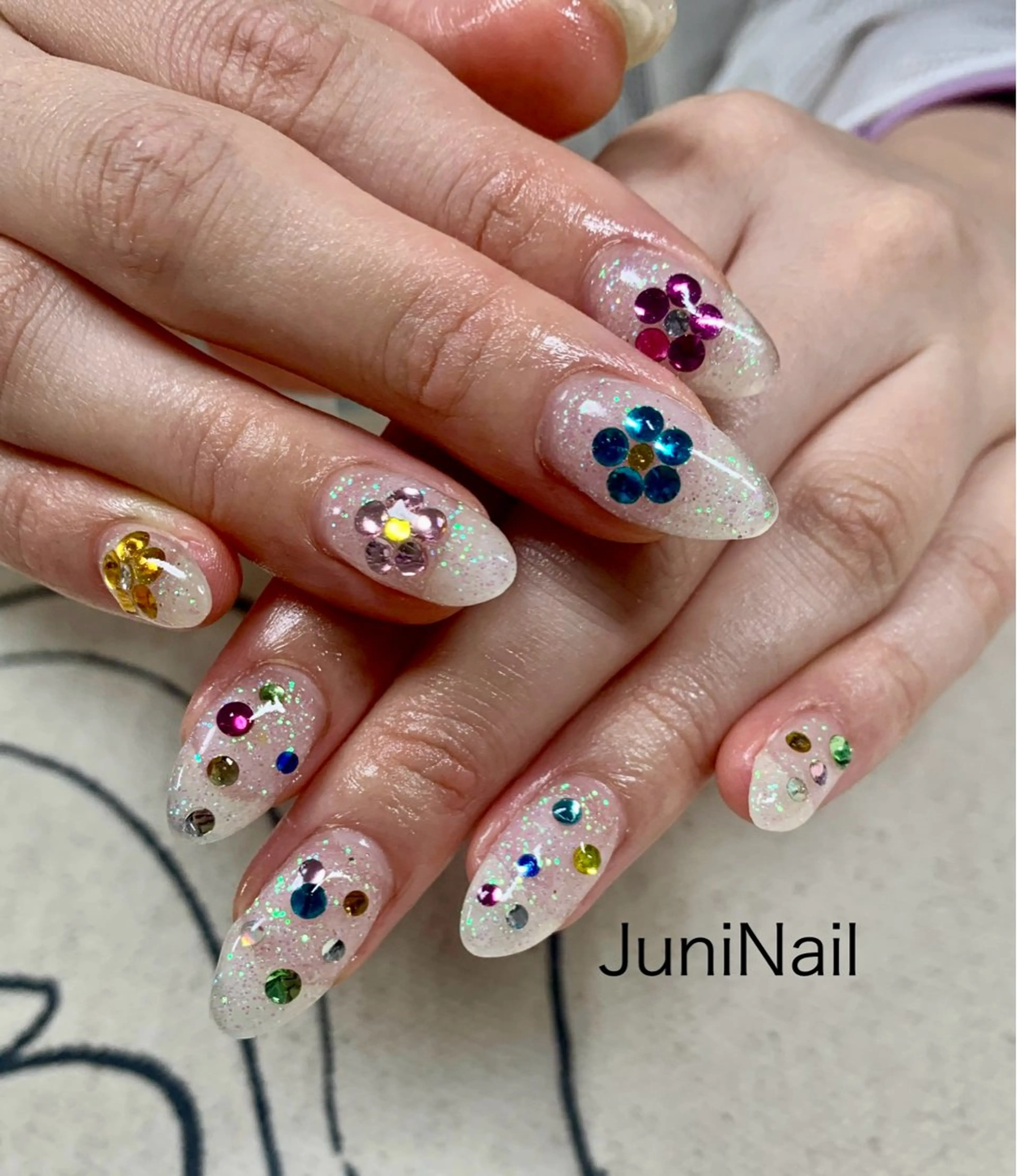 ワンカラー2色+指定パーツとストーン乗せ放題☆オフ無しの写真