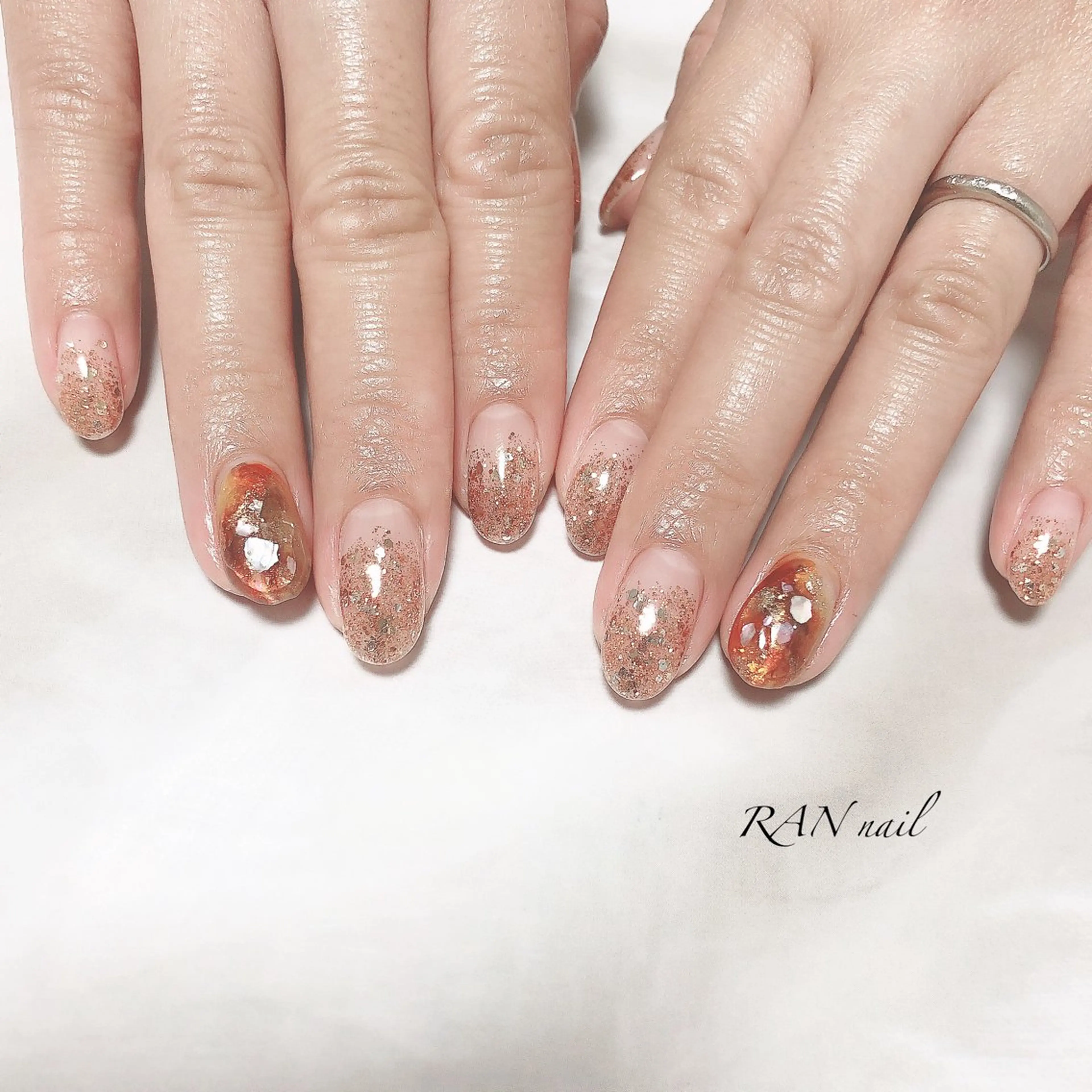 ミディアム ハンドネイル フットネイル RAN nailのネイルデザイン