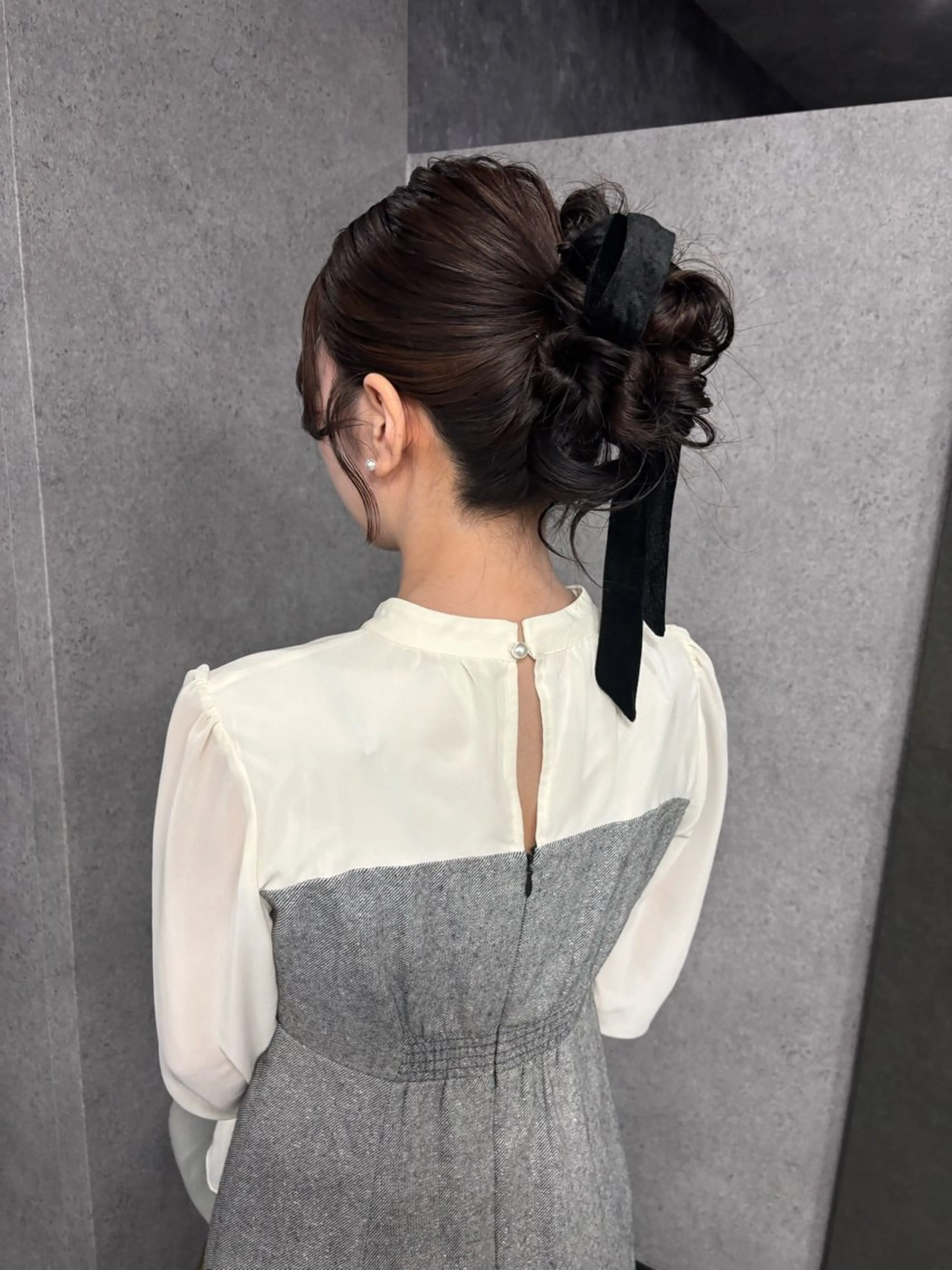 ロング ヘアアレンジ お団子ヘア ヘアセット 森岡 紗羽のヘアスタイル