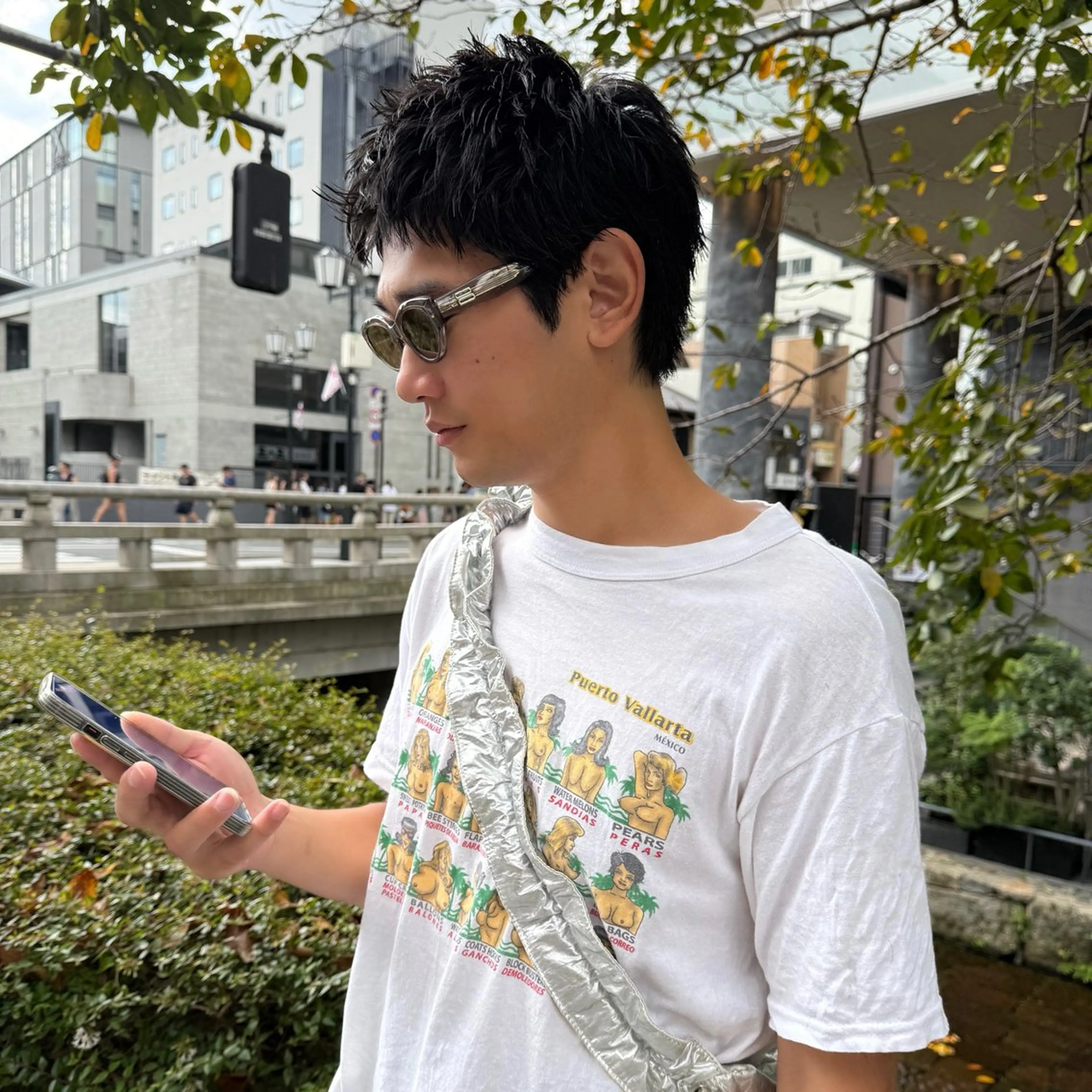 ショート メンズ スパイキーショート 刈り上げ ショートヘア カット 希佳/メンズ ハイトーンカラーのヘアスタイル