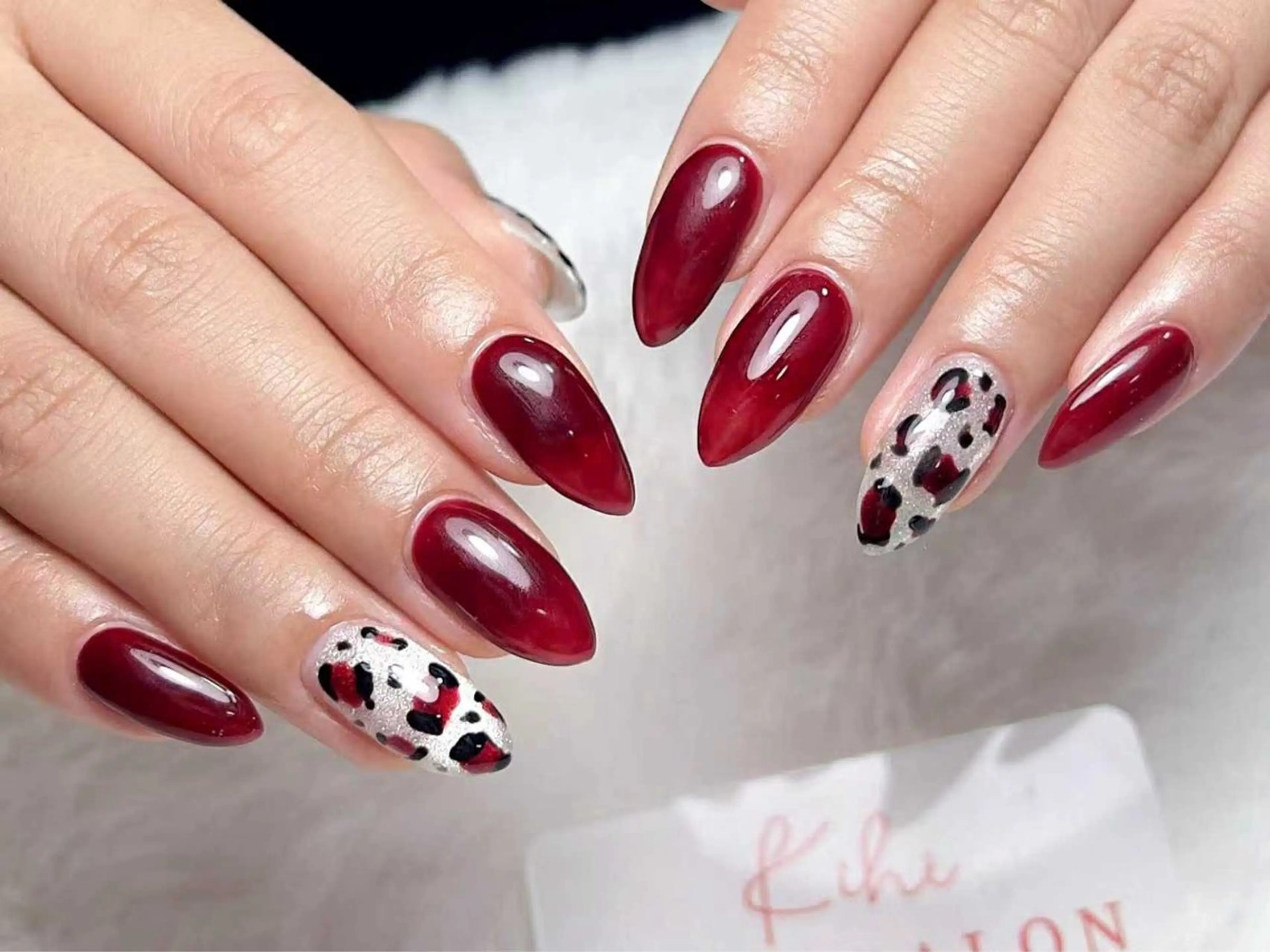 ネイル アートネイル フレンチネイル ジェルネイル グラデーション 韓国ネイル ハンドネイル ハンドケア さくら💮💮 【オフ無料】のネイルデザイン