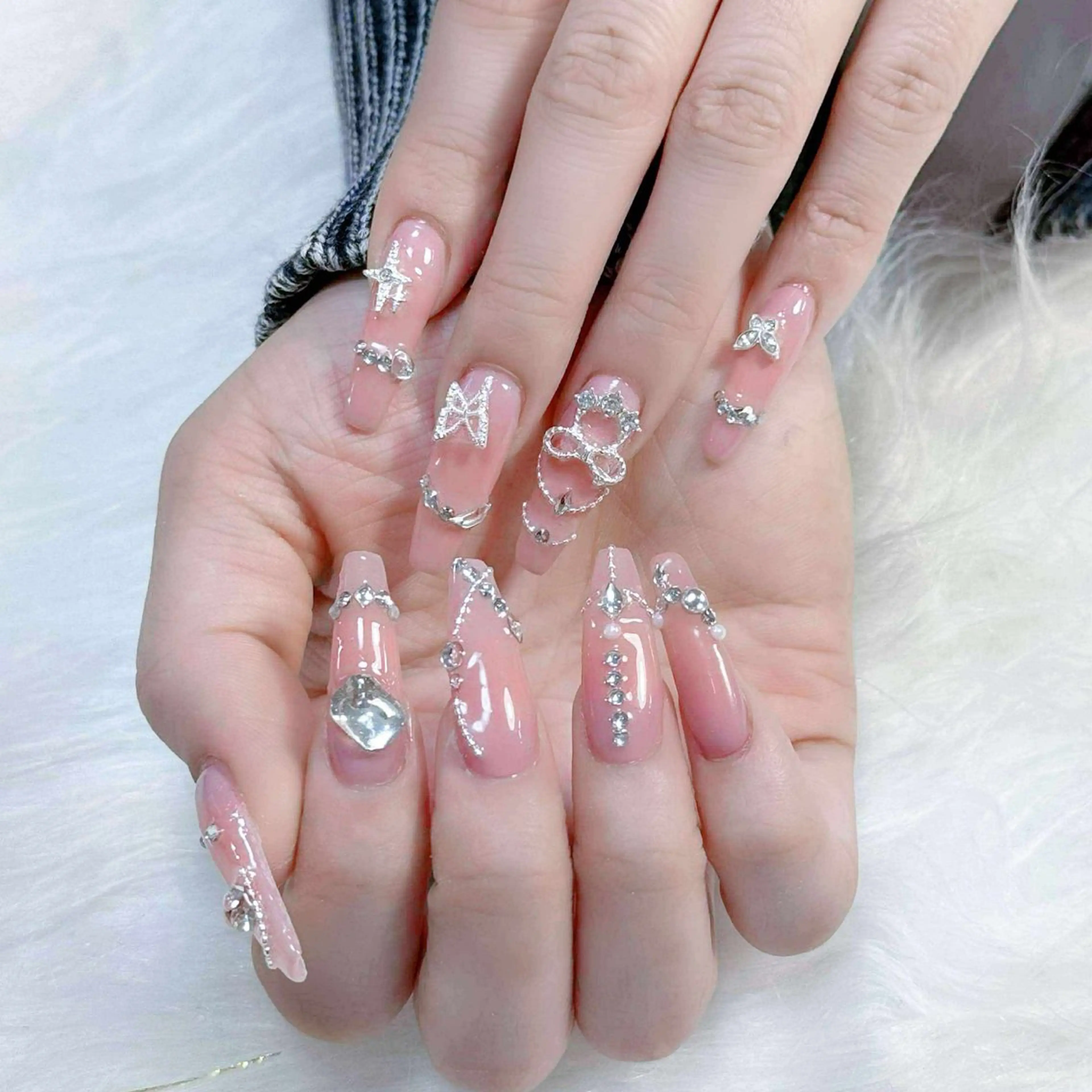 ネイル YUKI NAIL 大国町店のネイルデザイン