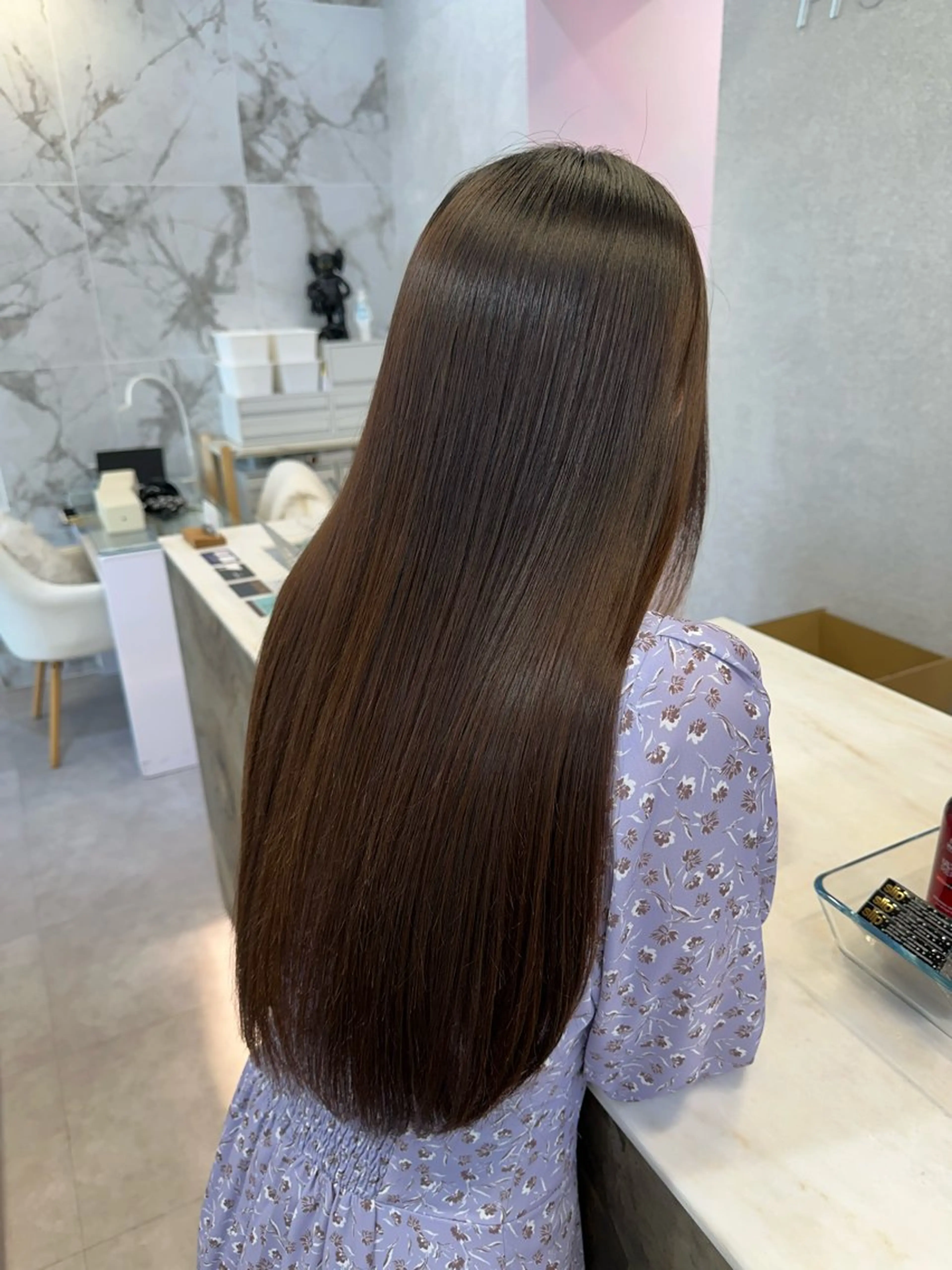 ロング カラー パーマ 縮毛矯正 上品な透明感カラー 🫧renのヘアスタイル