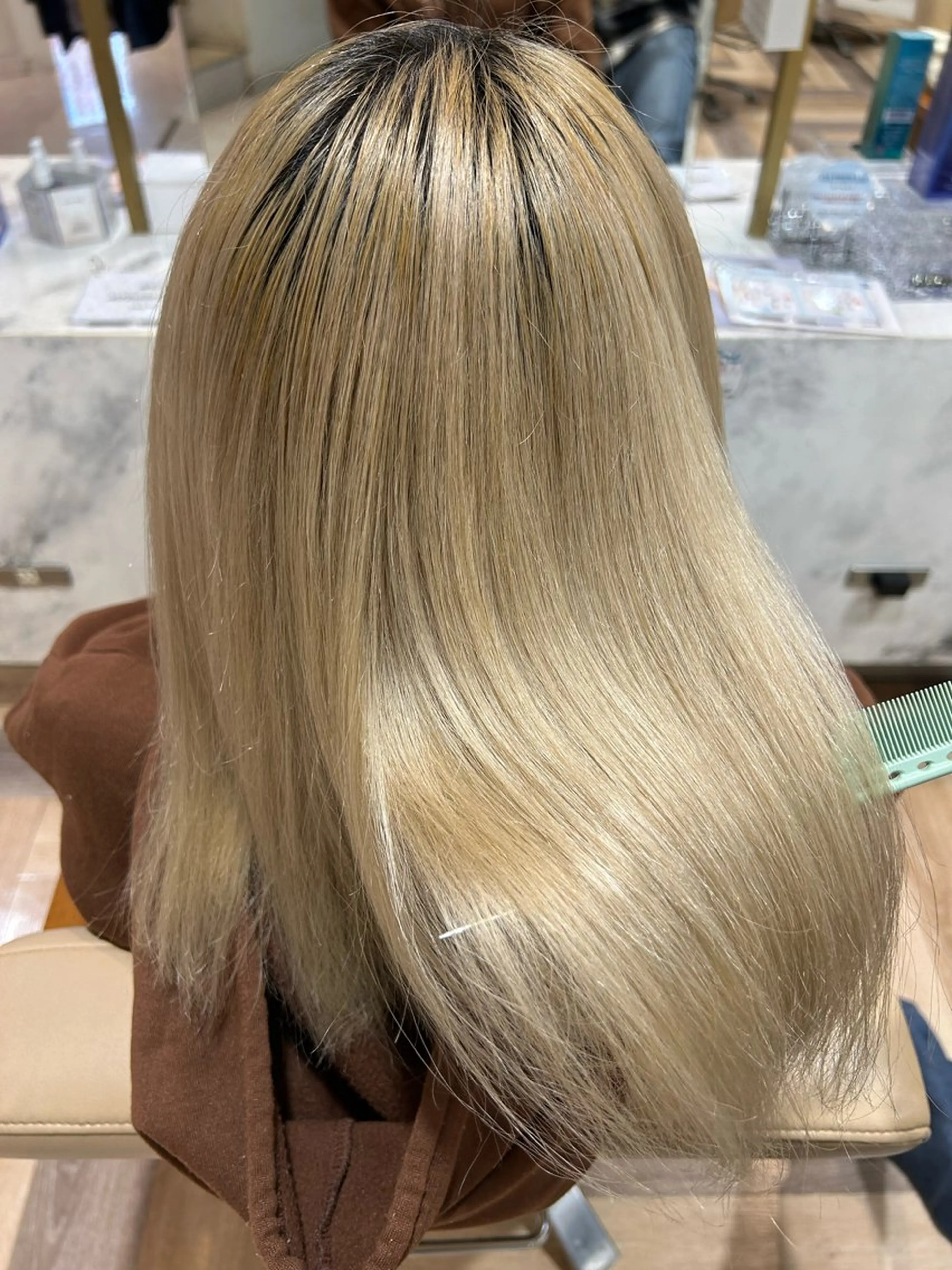 ミディアム ヘアカラー 石井 悠のヘアスタイル