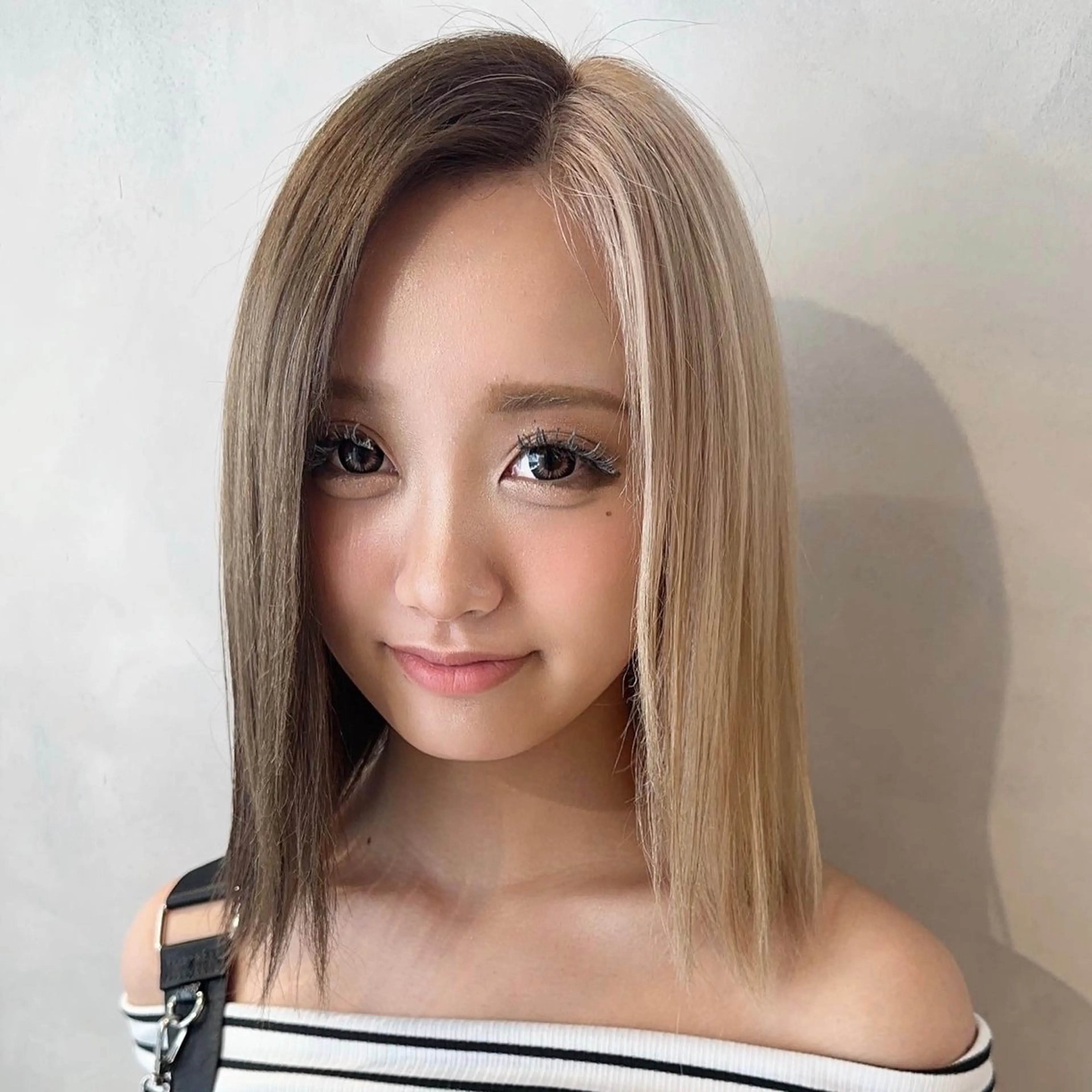 ミディアム カラー カット ヘアカラー トリートメント デザインカラー/パー マ🦖外岡咲希🦖のヘアスタイル