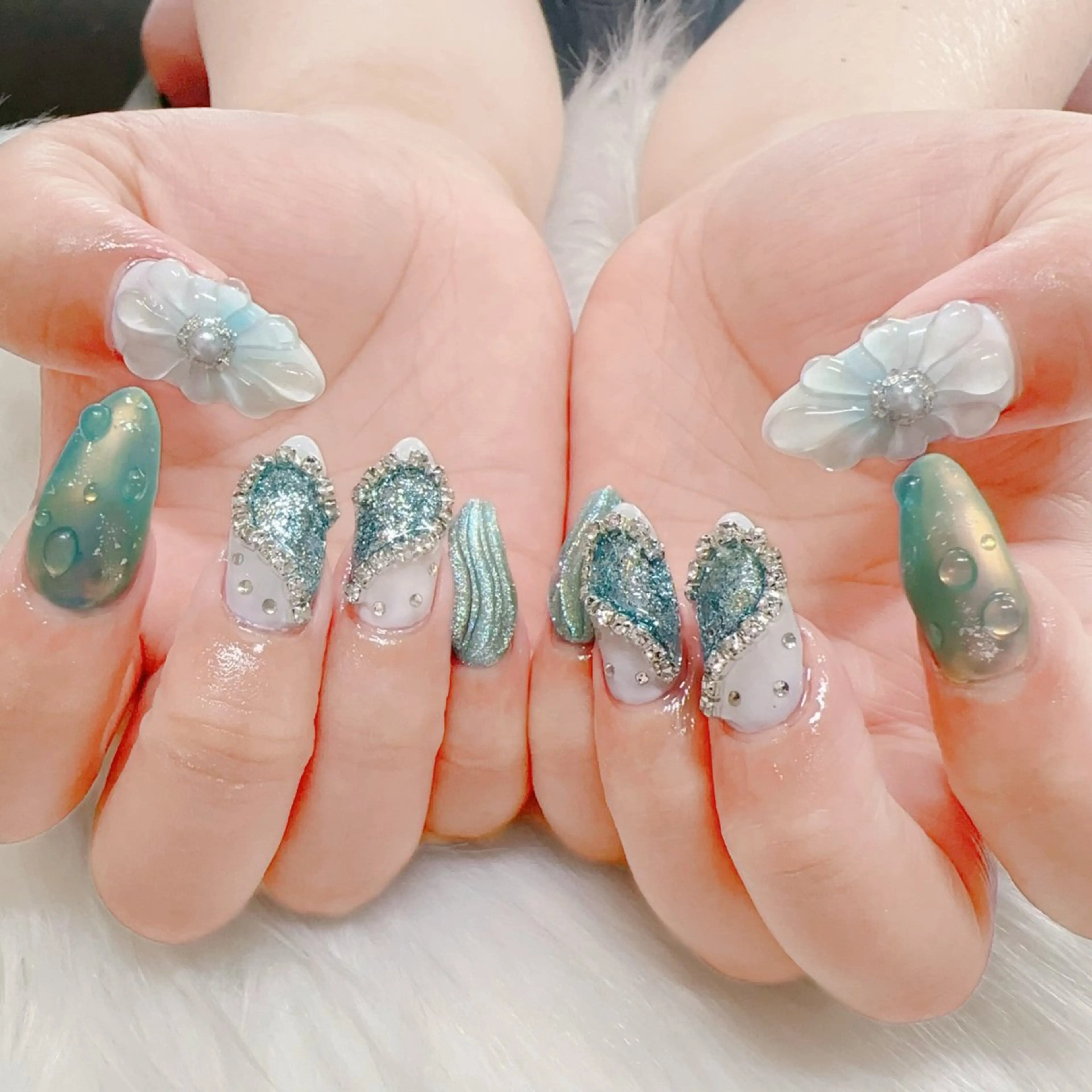 ネイル nail saron Aphrisのネイルデザイン