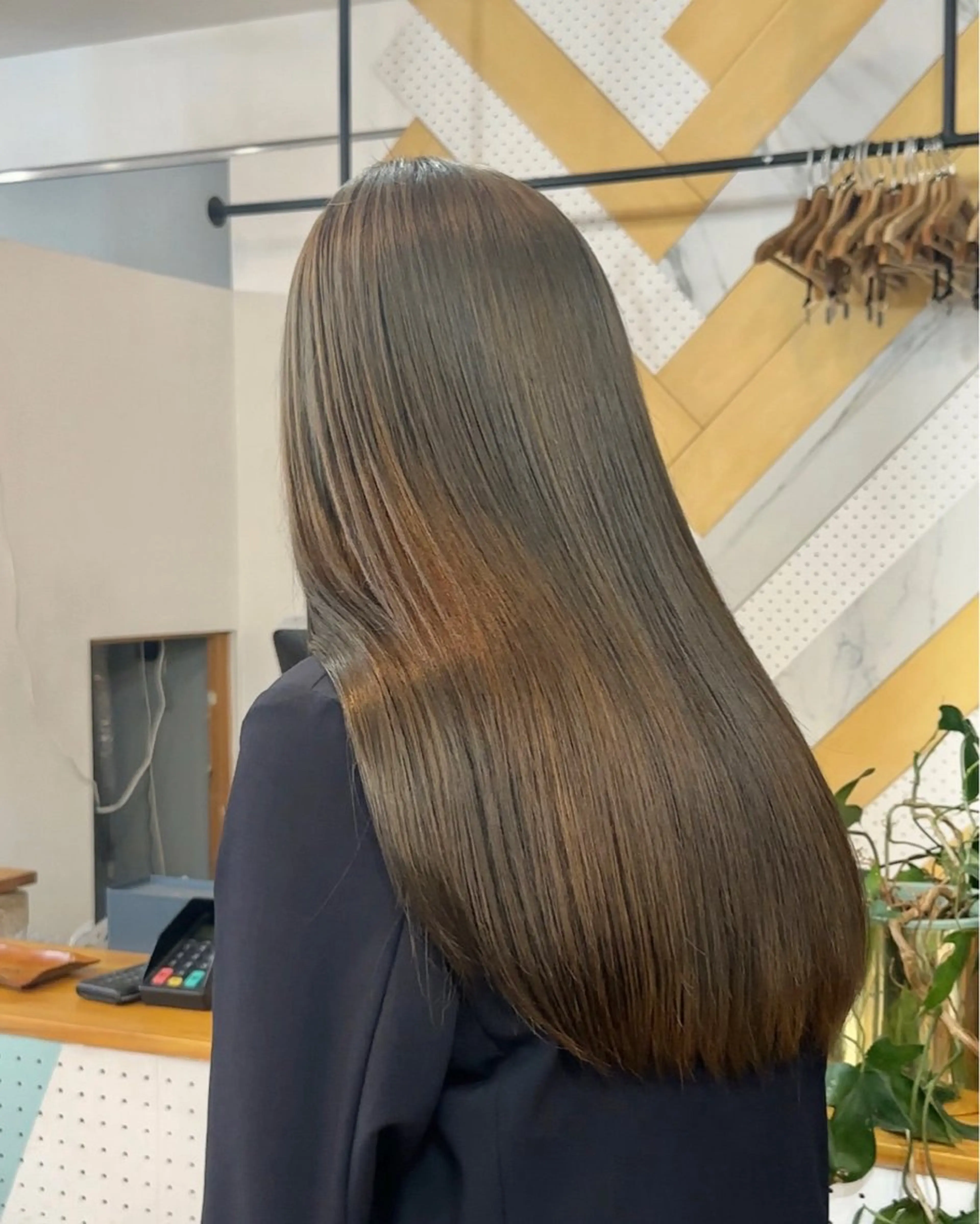 ロング カラー トリートメント ヘアカラー 磯　亜由香🌼 ブリーチ/ボブカットのヘアスタイル