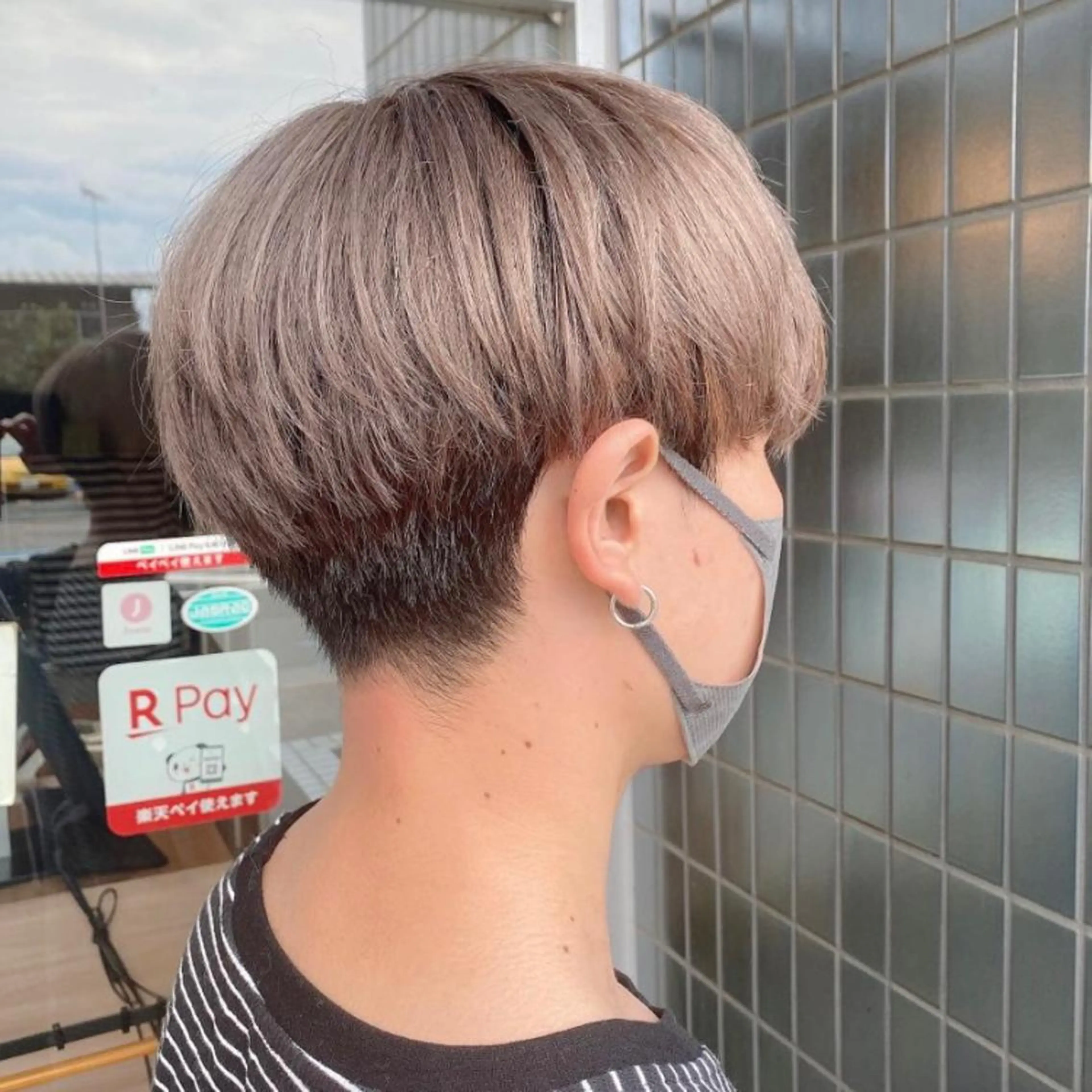 カラー ブリーチ グレージュ ミルクティーグレージュ 🫧カラー＆エクステ 専門🤍松下🫧のヘアスタイル