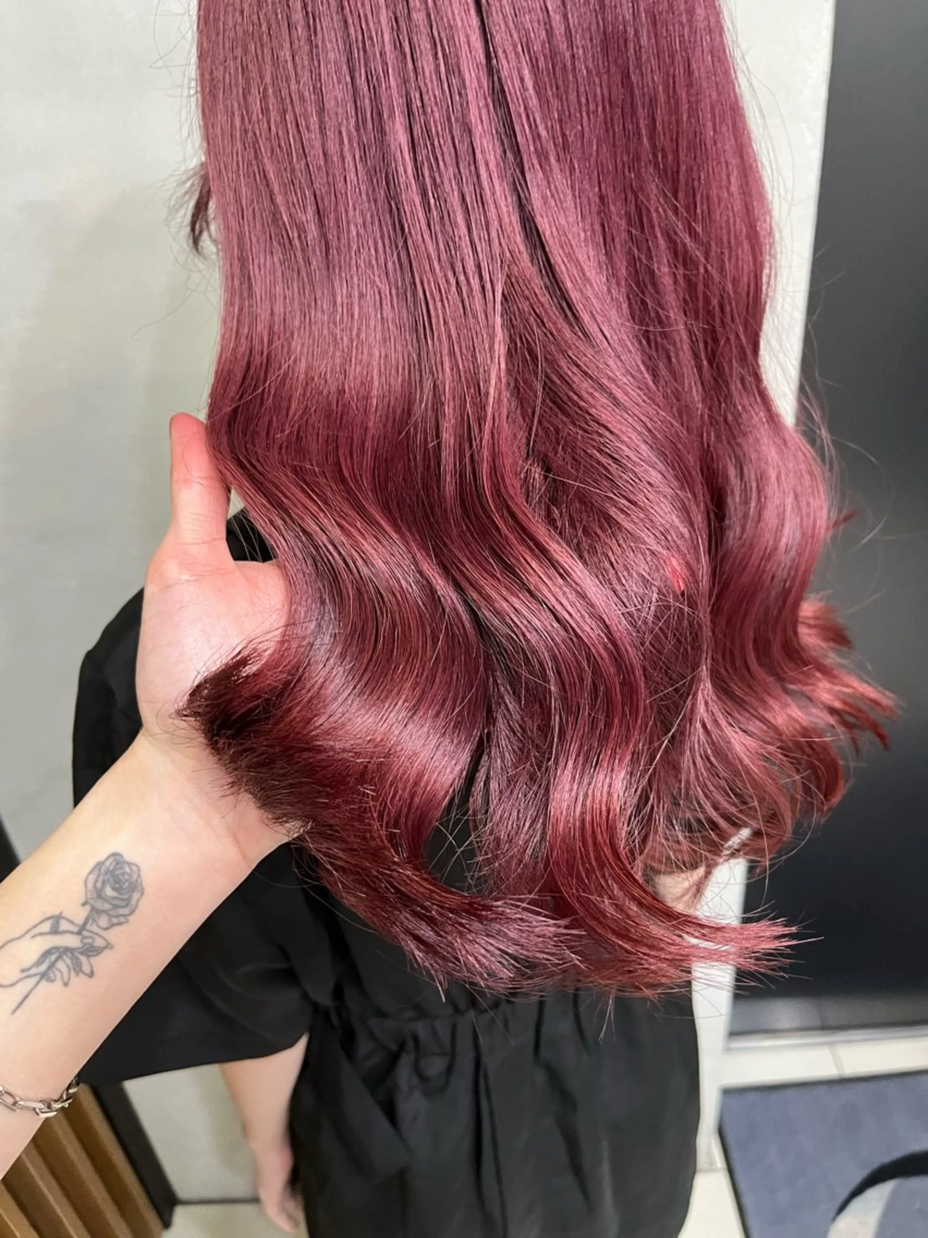 セミロング 濱川響太レディース カットモデルのヘアスタイル