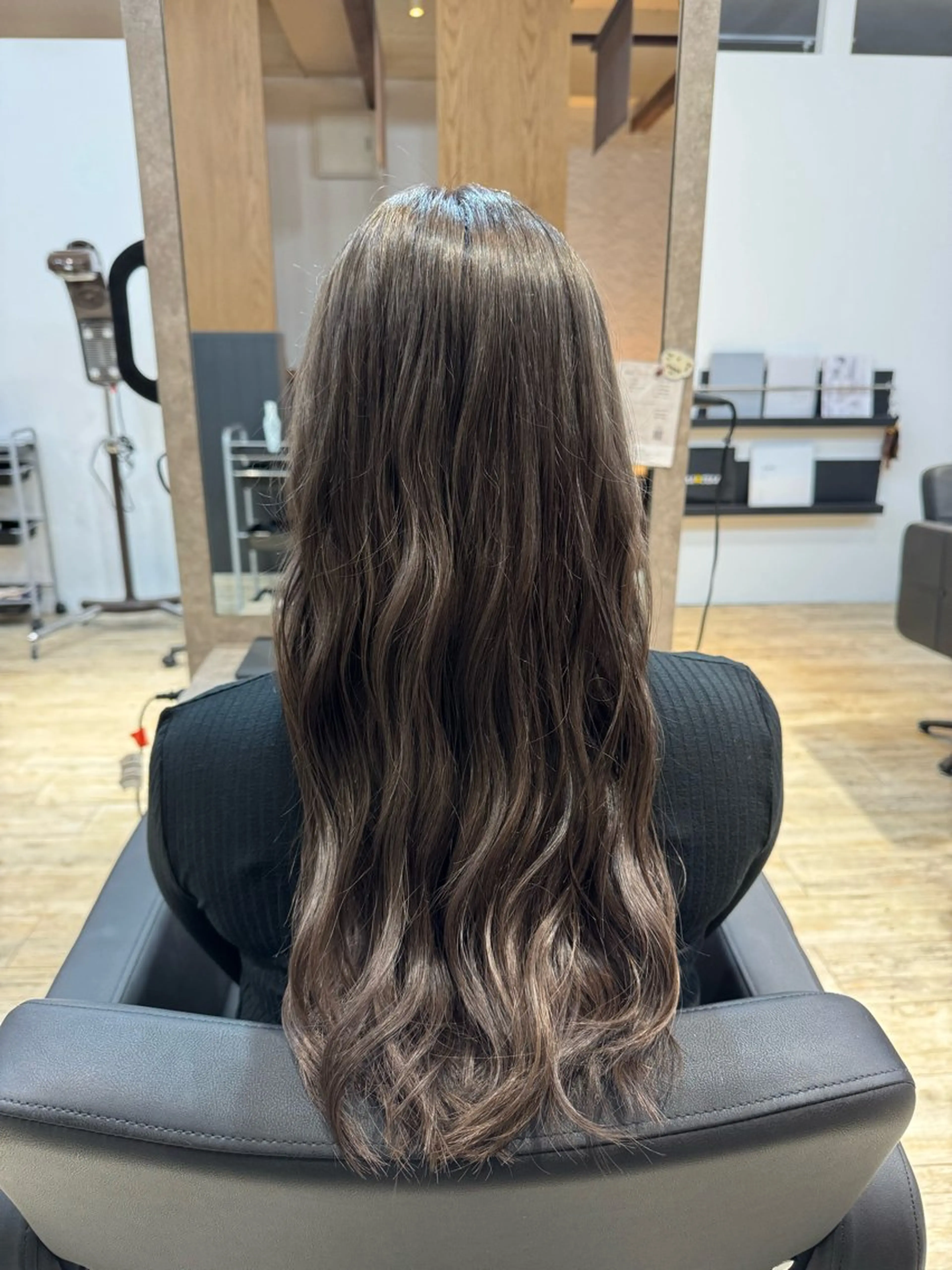 ロング 久保田 汐音のヘアスタイル