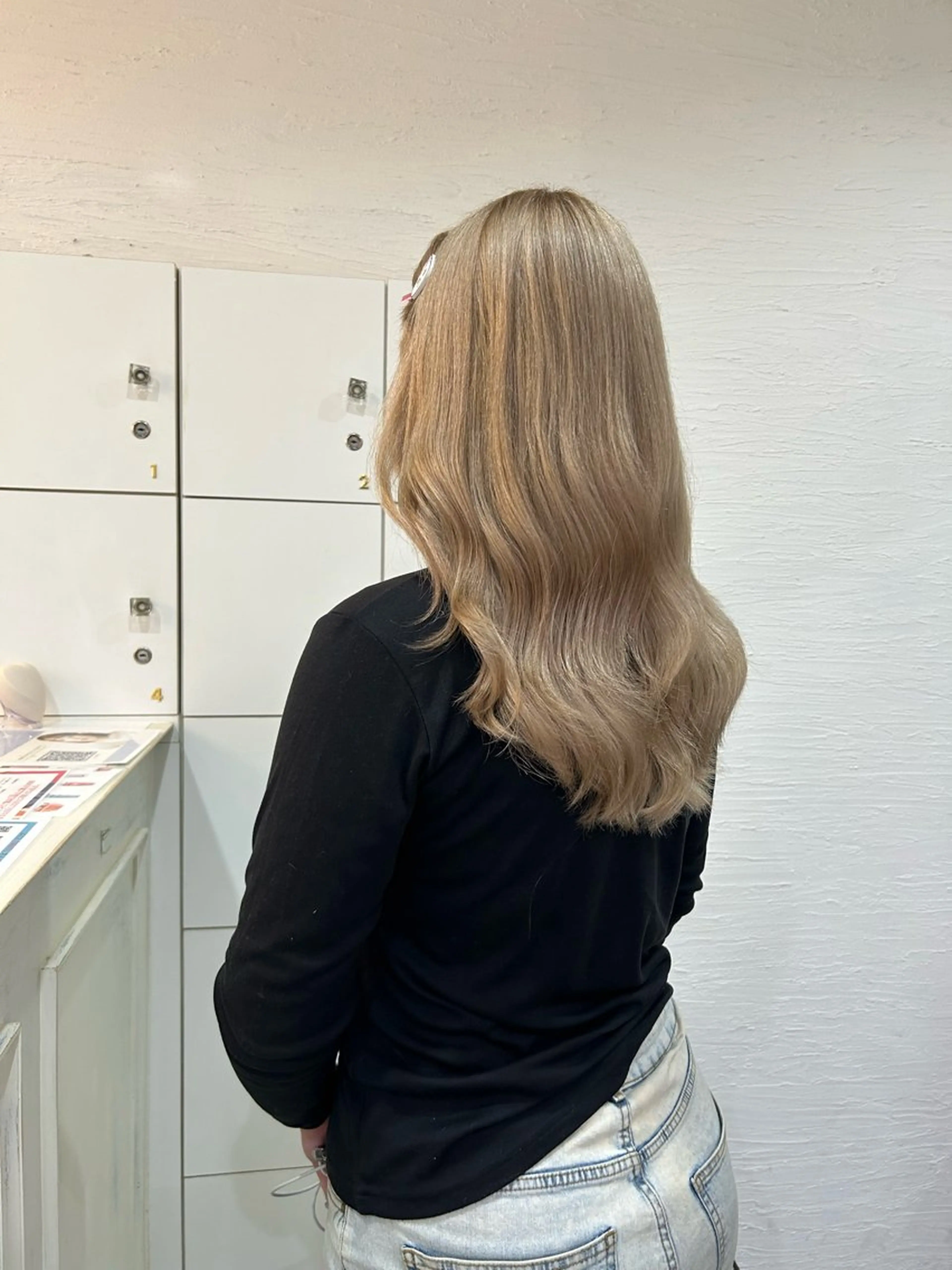 ロング カラー ヘアカラー トリートメント りん🌷︎名古屋 ブリーチカラーのヘアスタイル