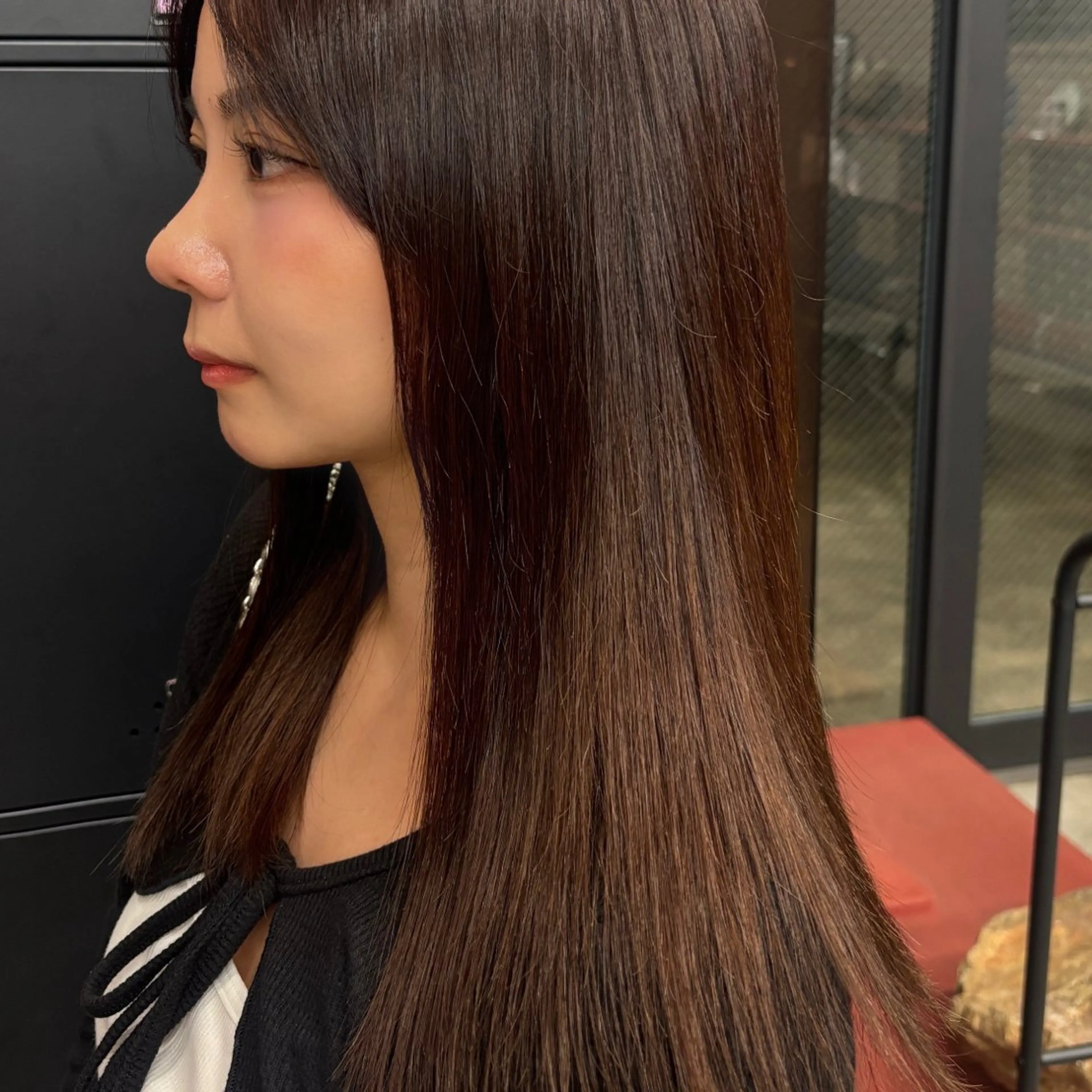 セミロング カラー ブラウンカラー ヘアカラー HIBIKI / ブリーチモデルのヘアスタイル