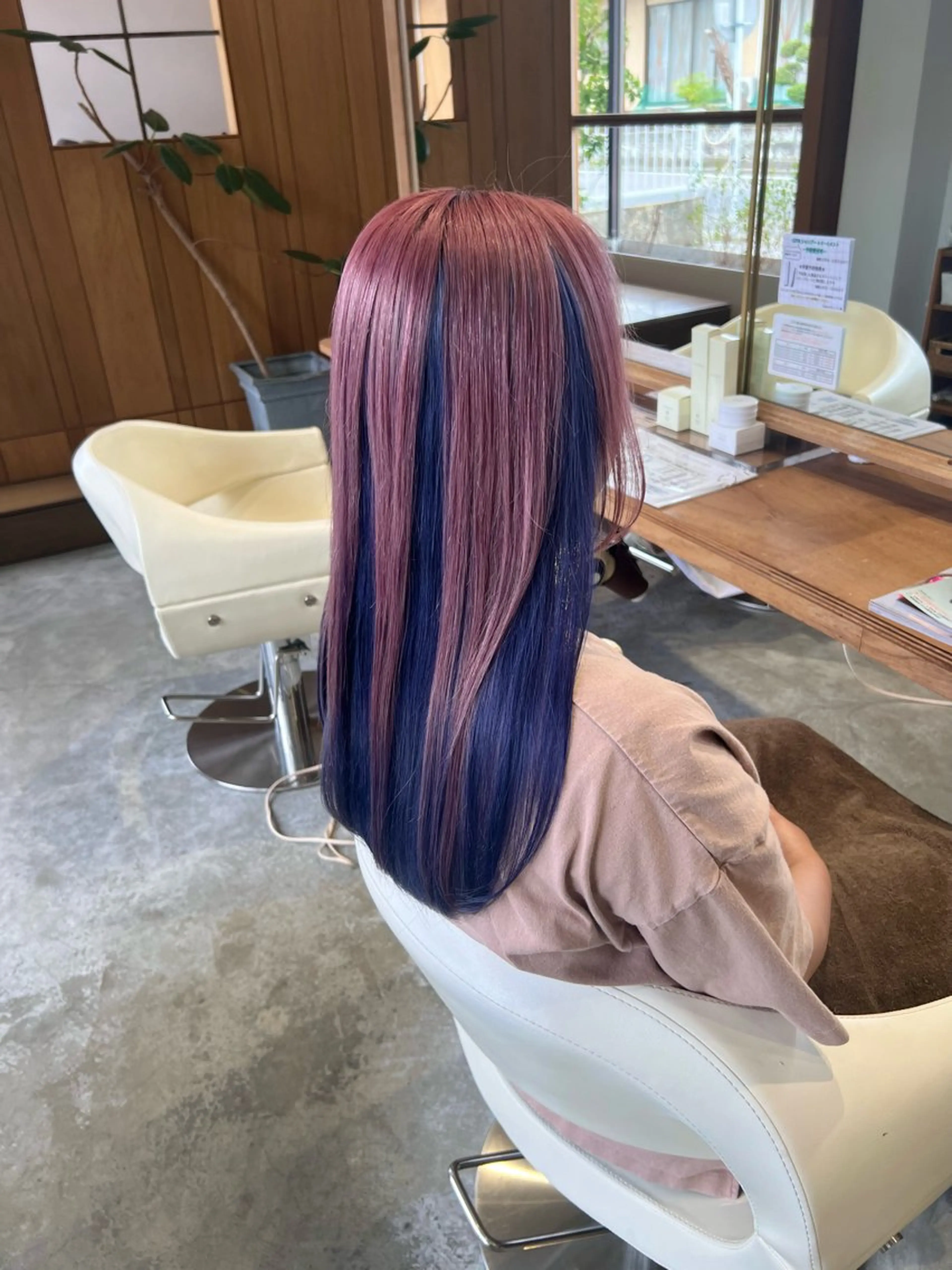 ロング カラー インナーカラー ネイビーカラー ピンクカラー カット ヘアカラー WATANABE MISAKIのヘアスタイル