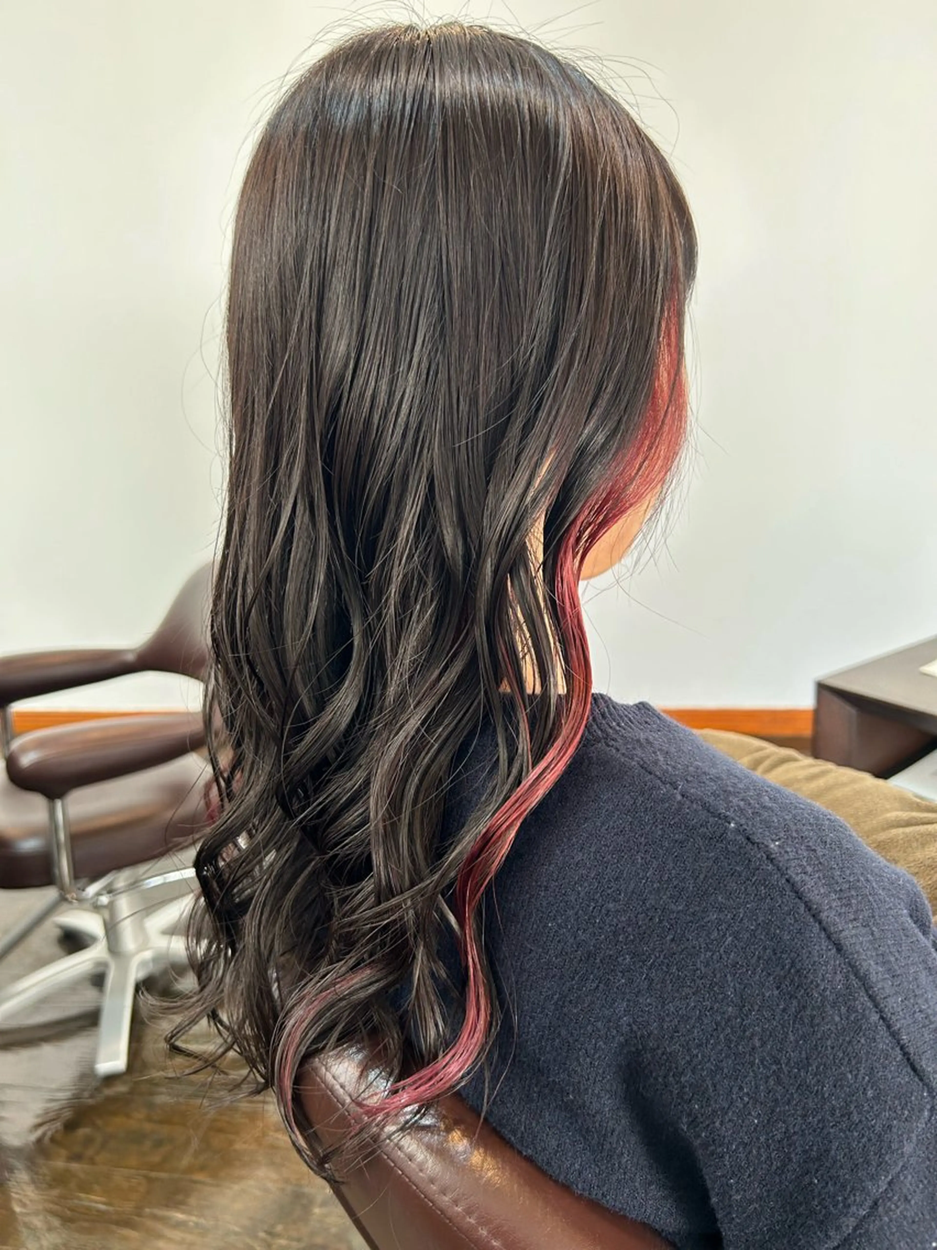 カラー イヤリングカラー ピンクカラー ヘアカラー トリートメント 坂本 瑞季 🤍 髪質改善のヘアスタイル