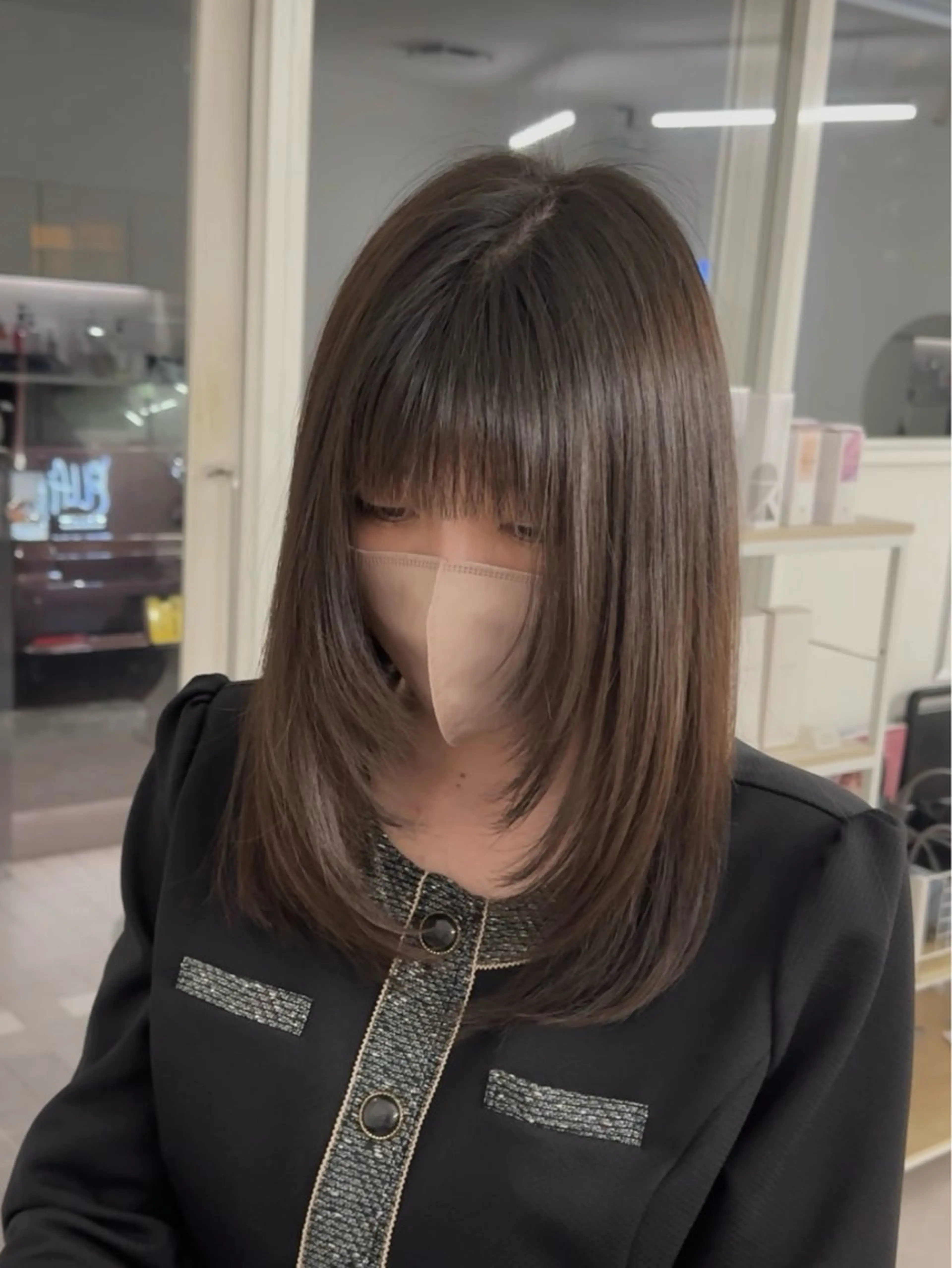 ミディアム 顔周りカット レイヤーカット 村上 奈南のヘアスタイル