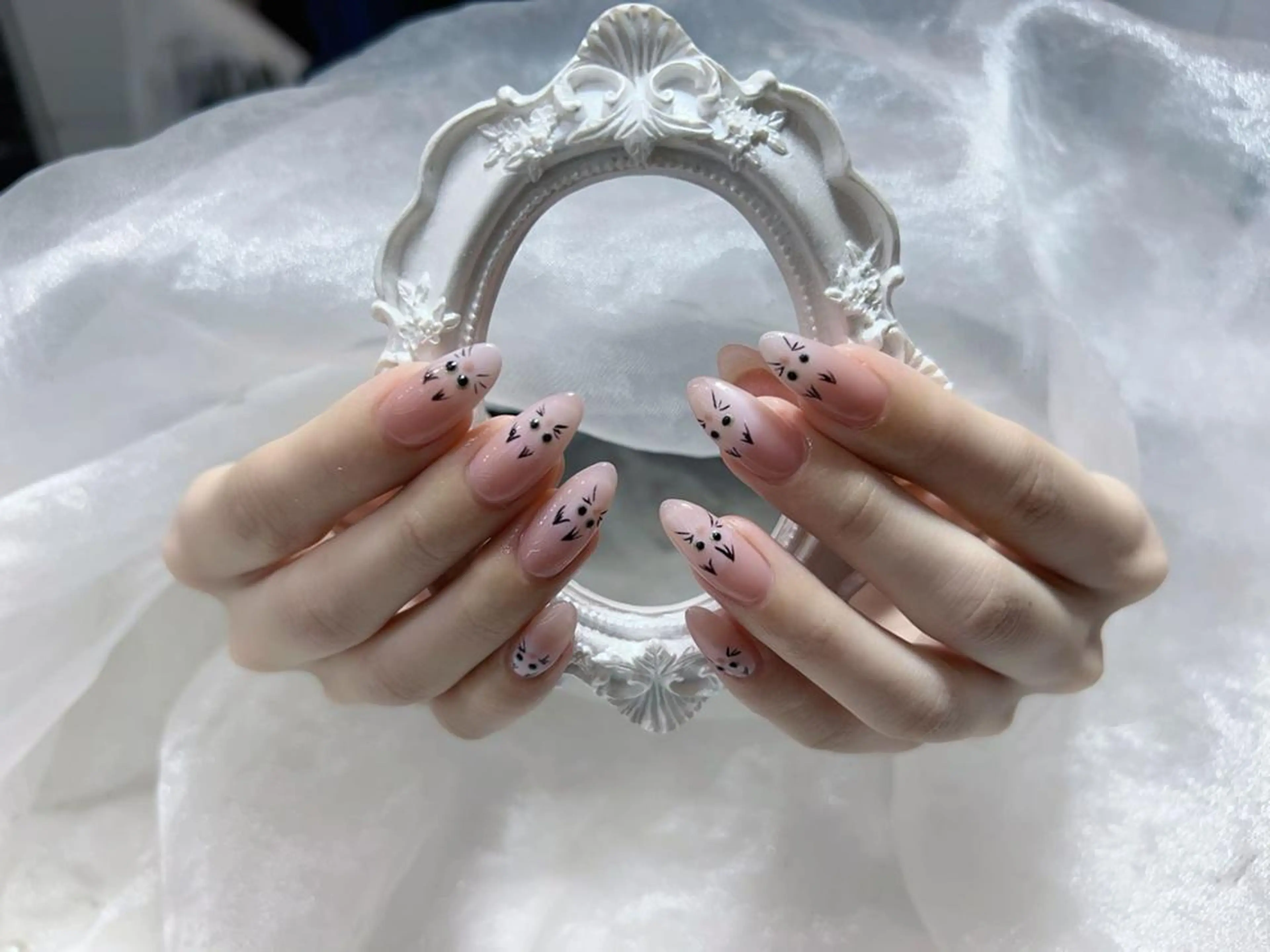 ネイル VIVIAN リサのネイルデザイン