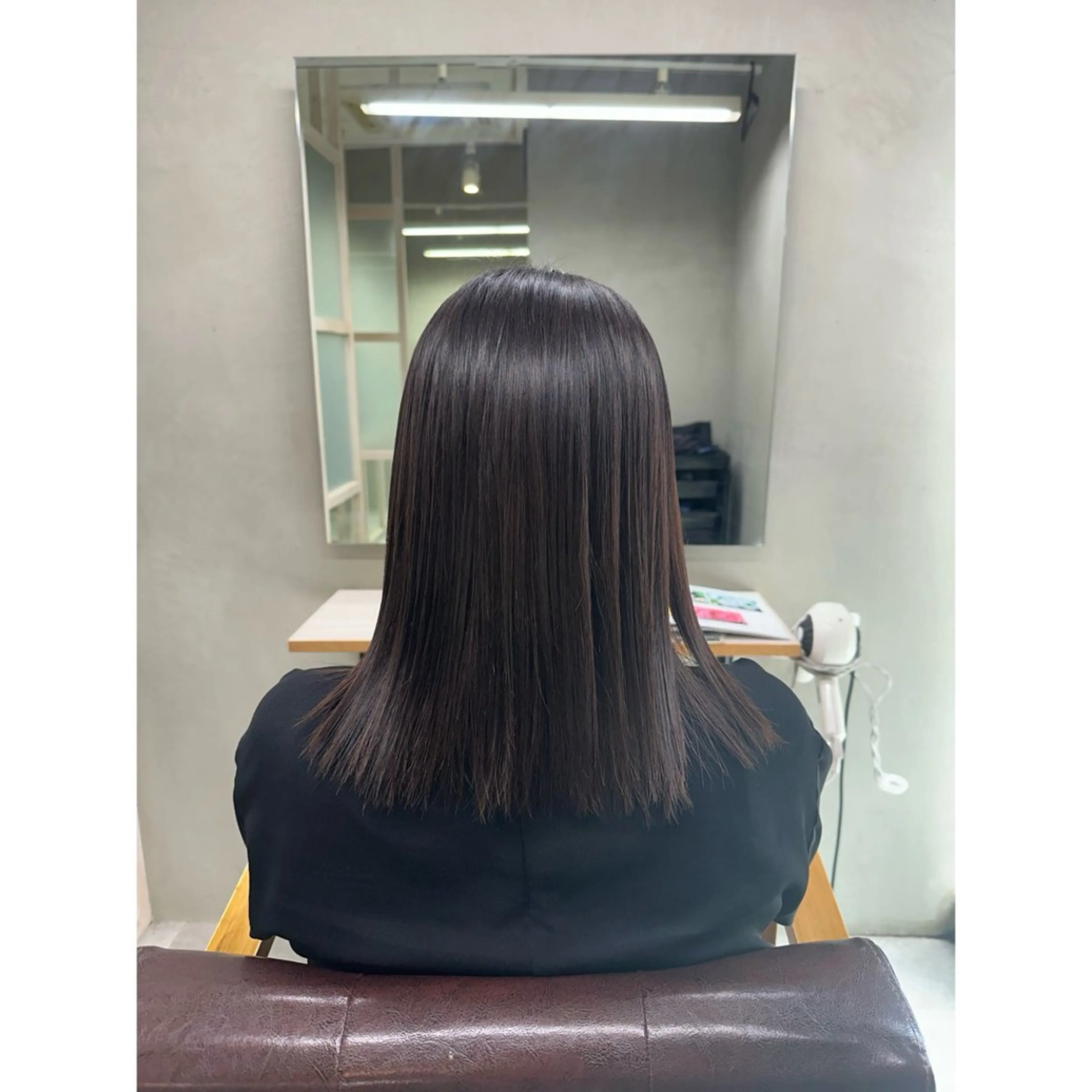 セミロング 縮毛矯正 トリートメント ｔｏｃｃａ /ｅｒｉのヘアスタイル