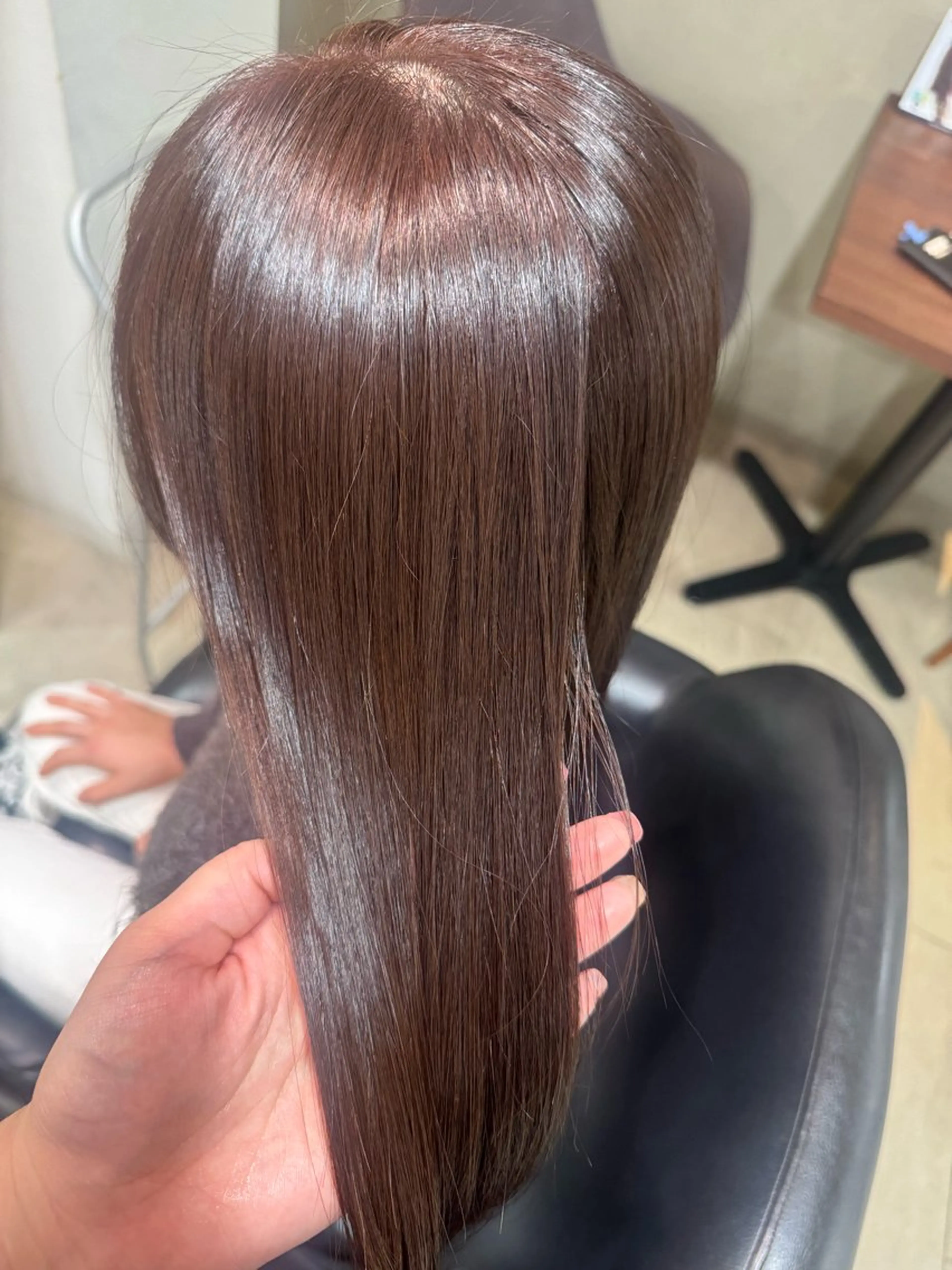 セミロング カラー ブラウンカラー ピンクカラー ピンクブラウン ヘアカラー ʚmiku/縮毛矯正 /髪質改善/ツヤ髪ɞのヘアスタイル