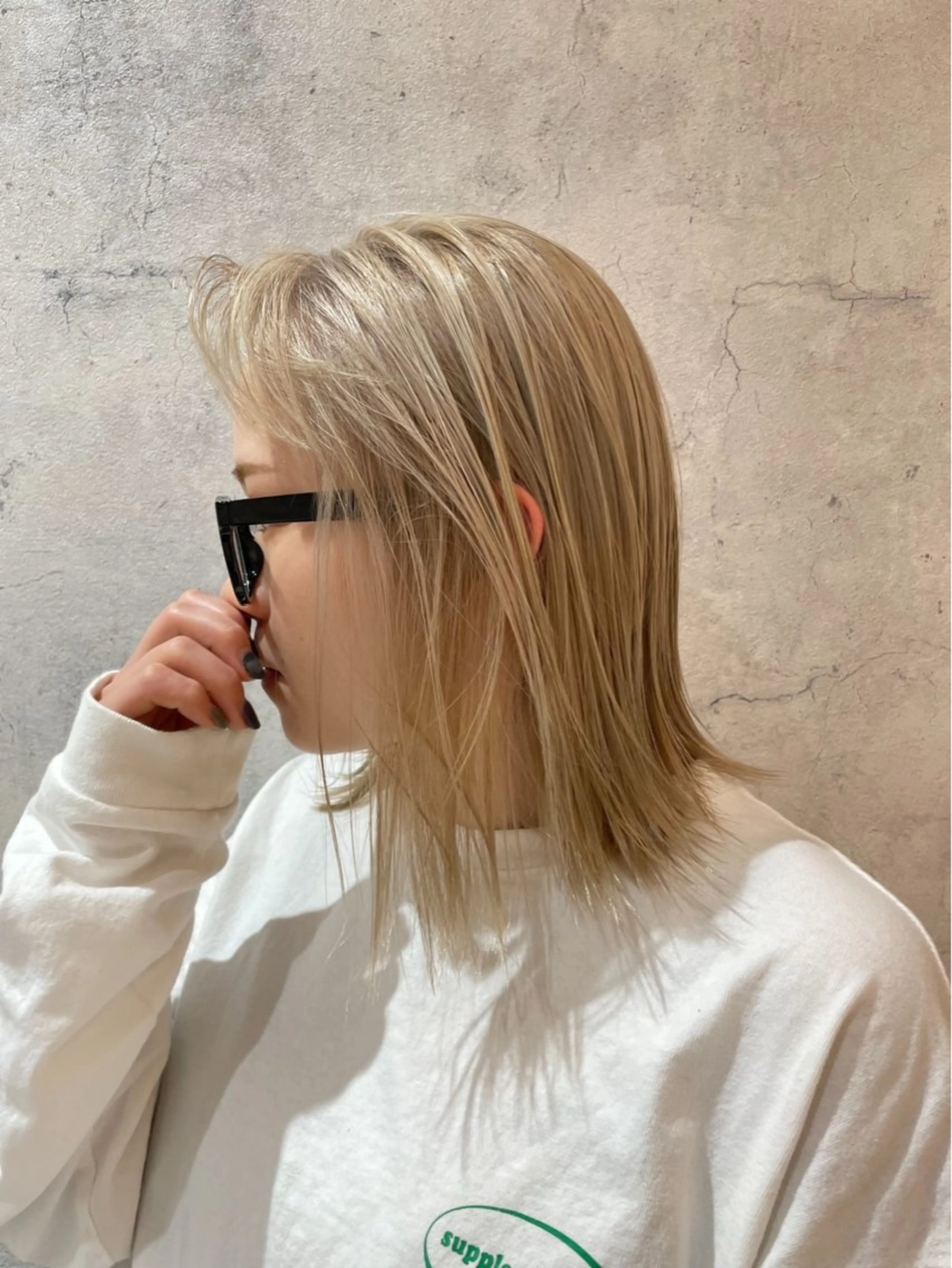 ミディアム カラー 森川 好羽のヘアスタイル