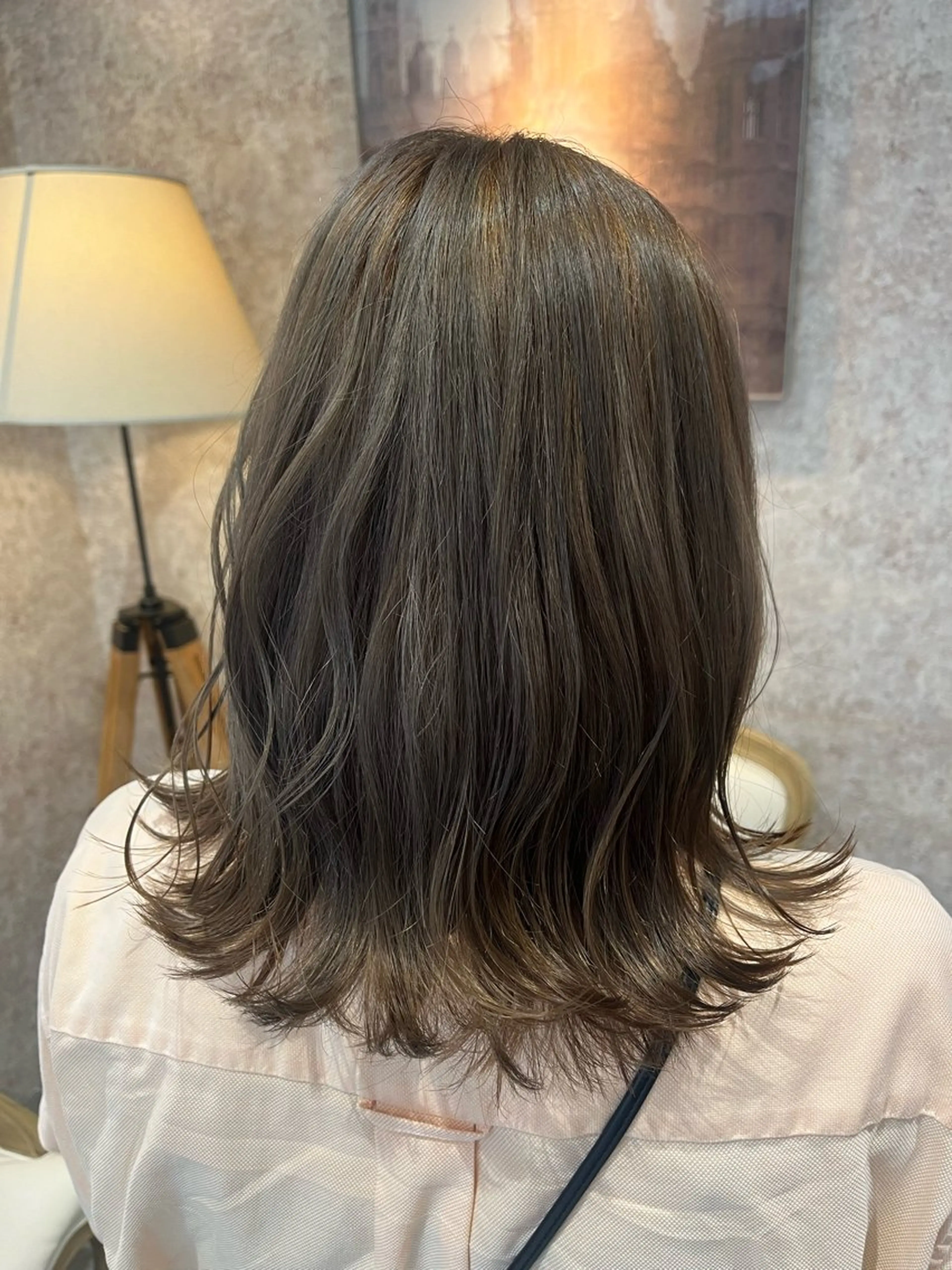 ミディアム ヘアカラー ハイトーンベージュ 新潟/Manamiのヘアスタイル