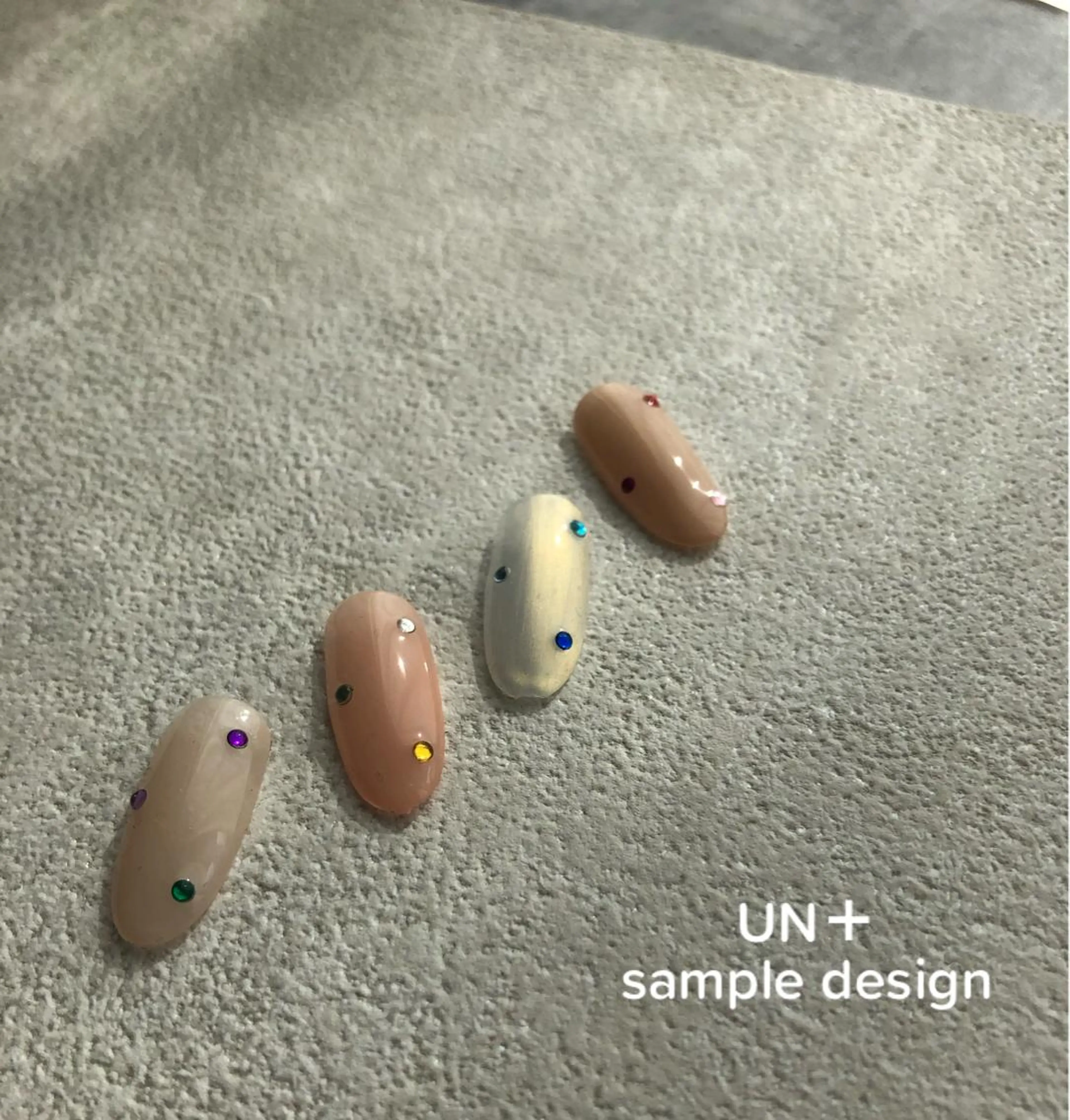 ネイル フットネイル グラデーション ニュアンスネイル オフィスネイル ginger nail&spaのネイルデザイン